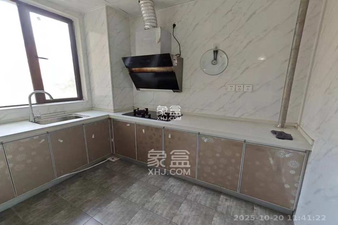 新新花园  3室2厅2卫    2300.0元/月 新新花园  3室2厅2卫    2300.0元/月室内图