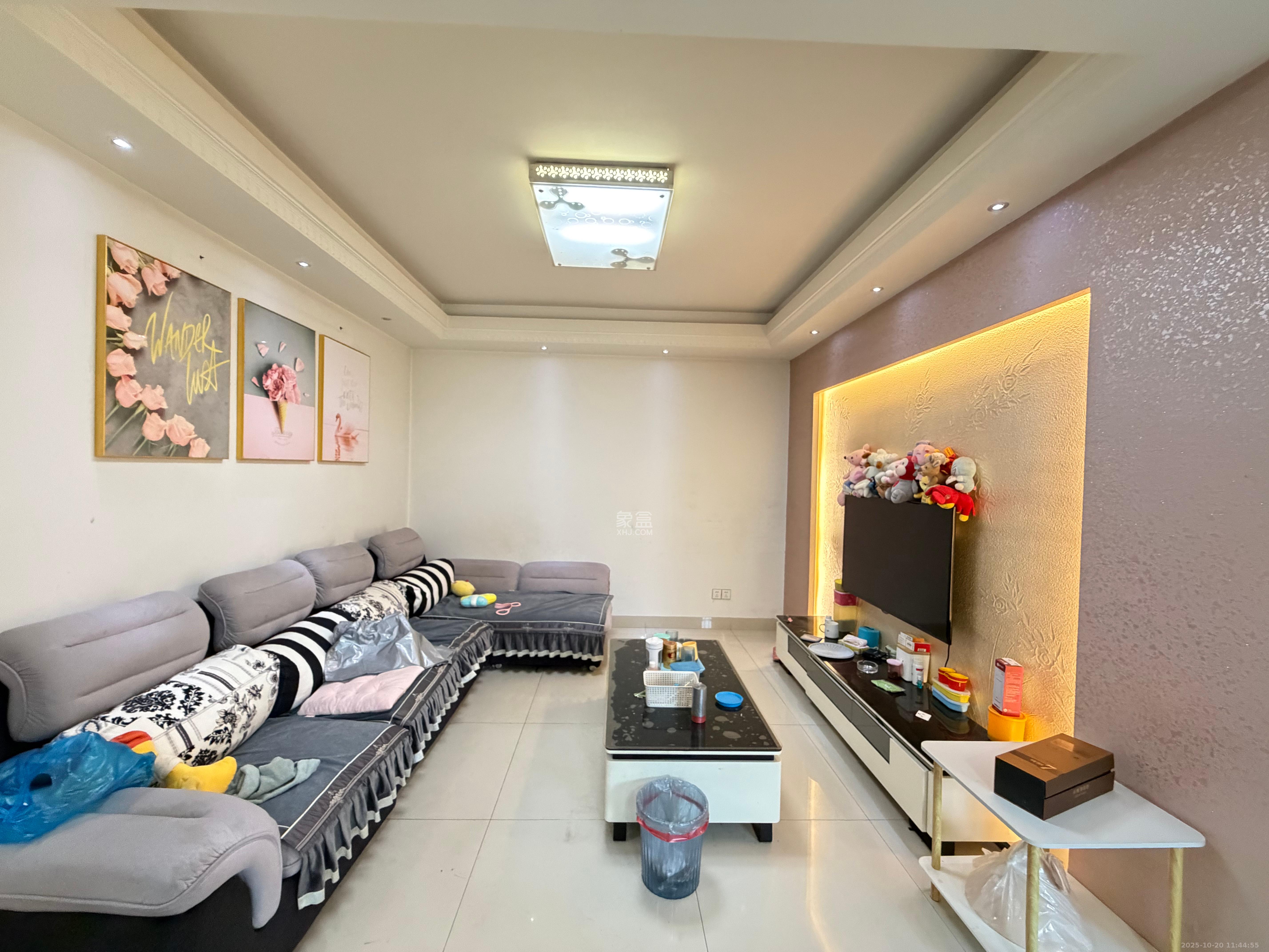 爱琴海岸  2室2厅1卫    1650.0元/月