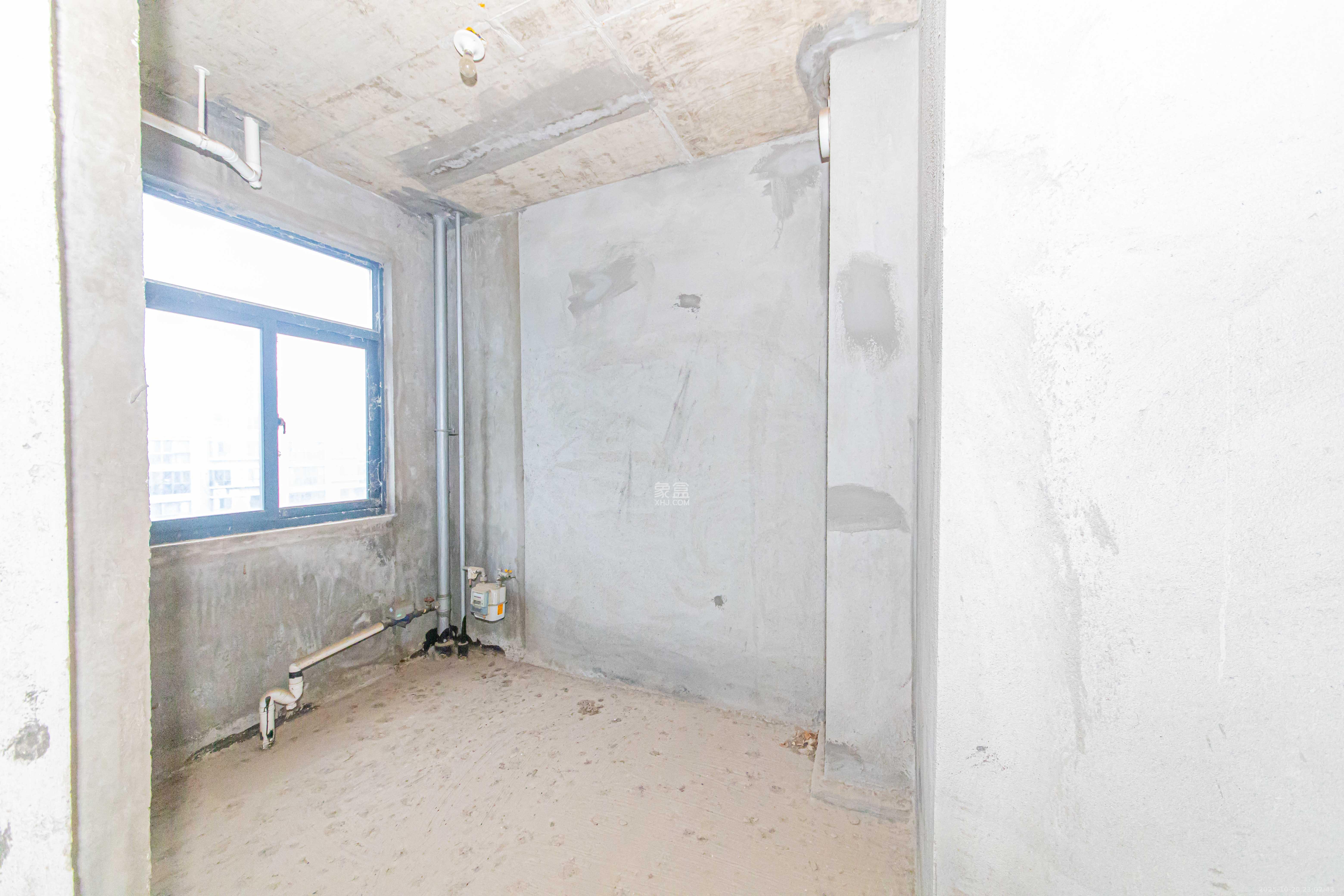 润江榕园  4室2厅2卫    243.0万厨房