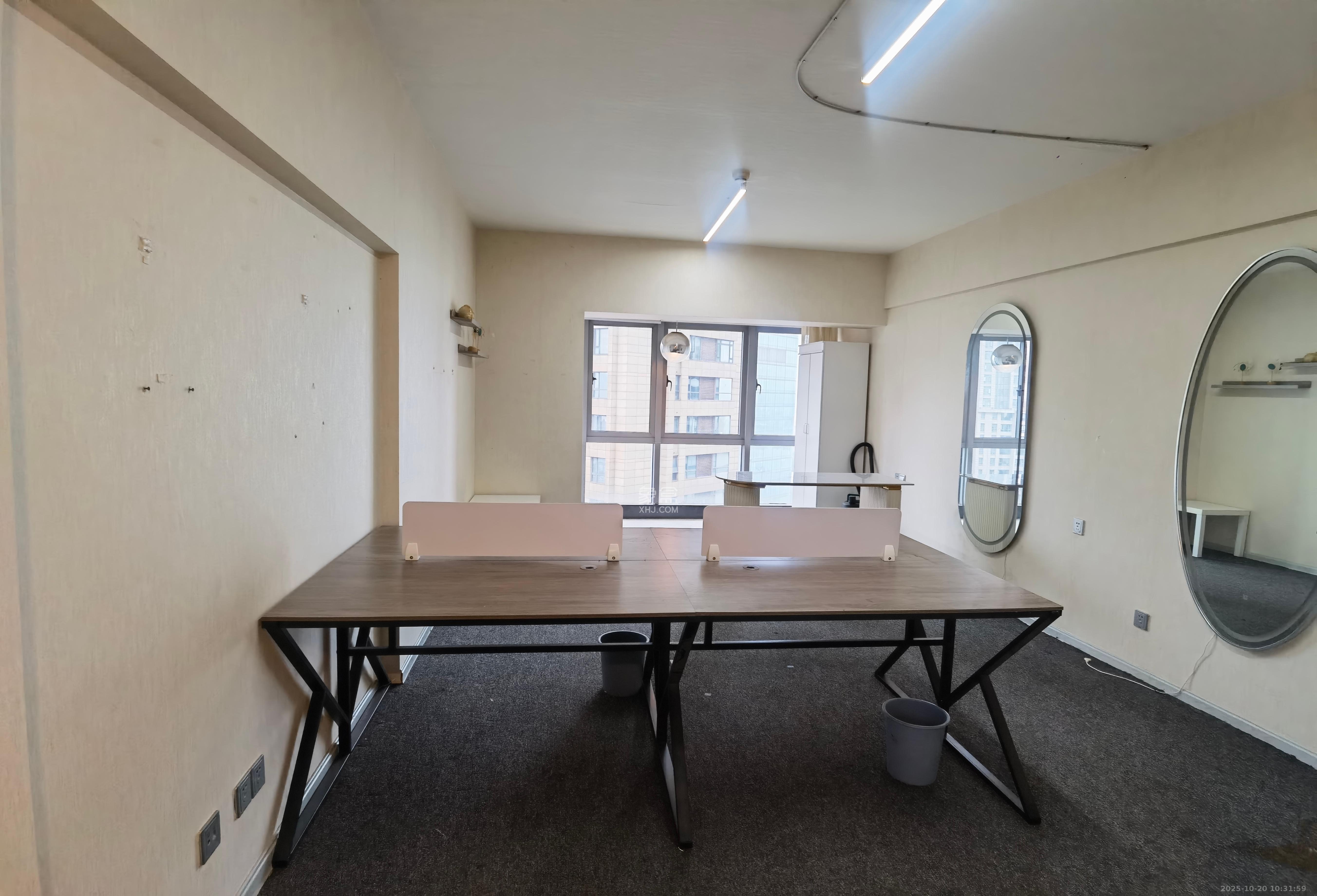 保利国际广场  1室1厅1卫    2000.0元/月室内图