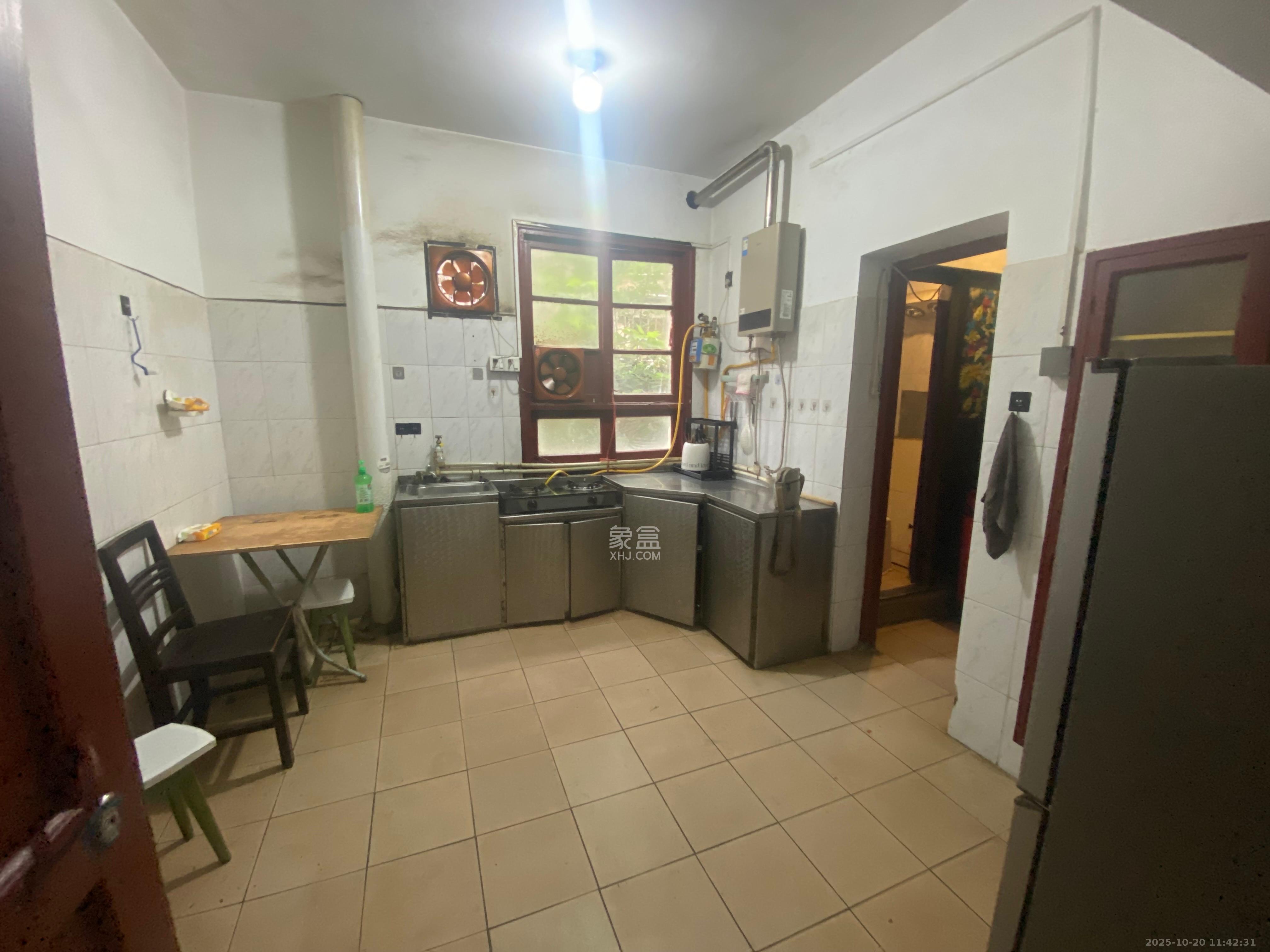 书苑花园（书院花园）  2室1厅1卫    1400.0元/月室内图