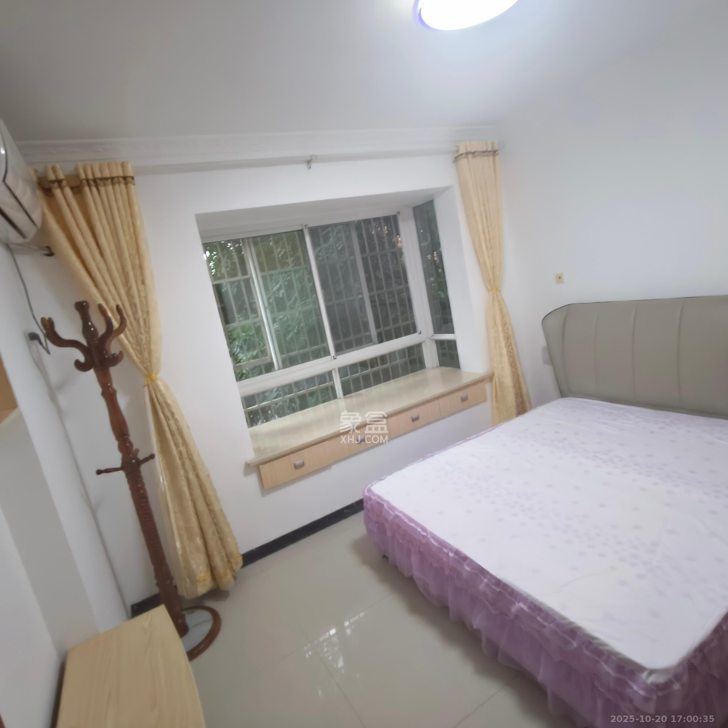 和润园一、二期  3室1厅1卫    2000.0元/月 和润园一、二期  3室1厅1卫    2000.0元/月室内图