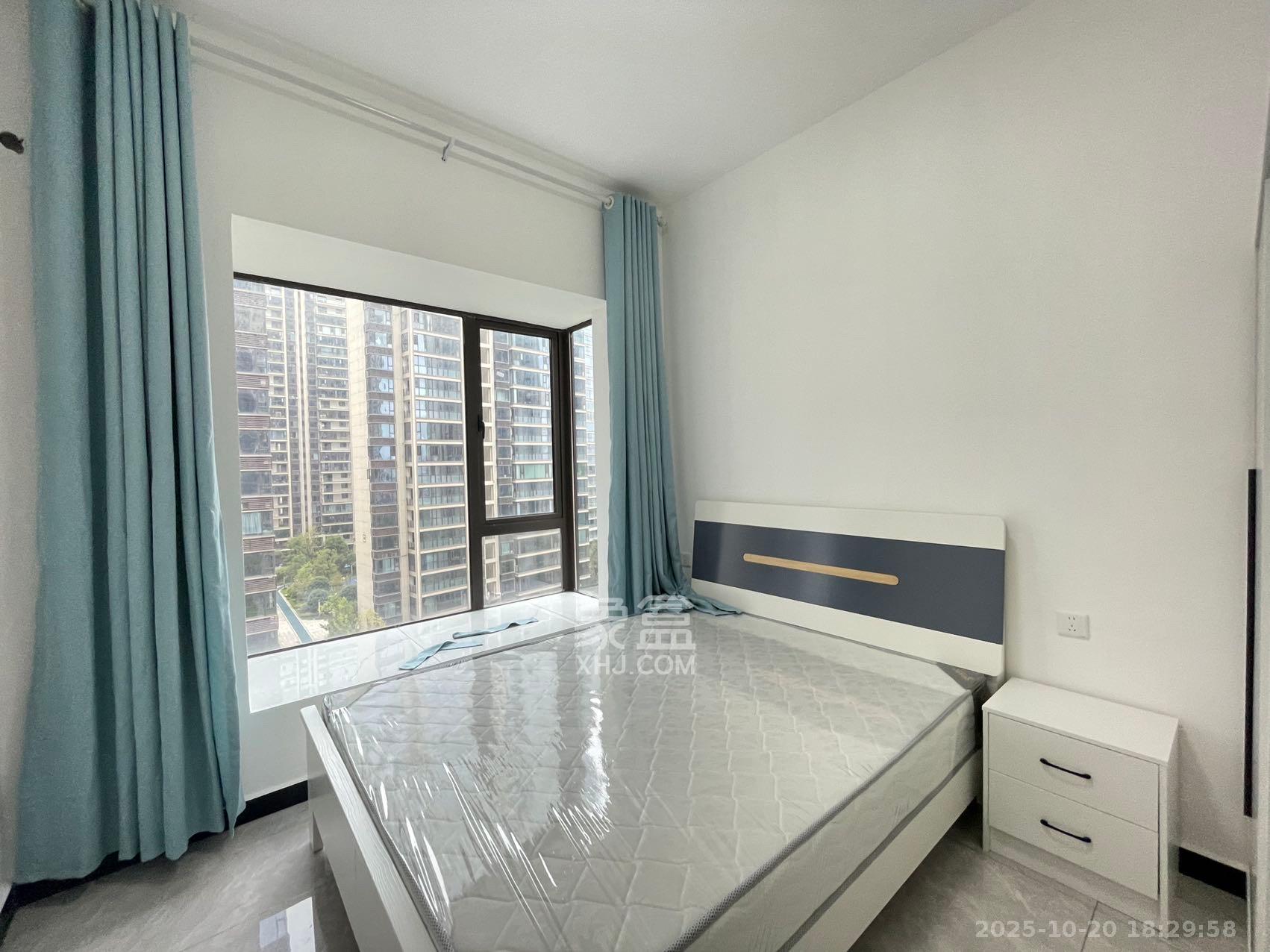 润和湘江天地E区 4室2厅3卫 3280.0元/月 润和湘江天地E区 4室2厅3卫 3280.0元/月室内图