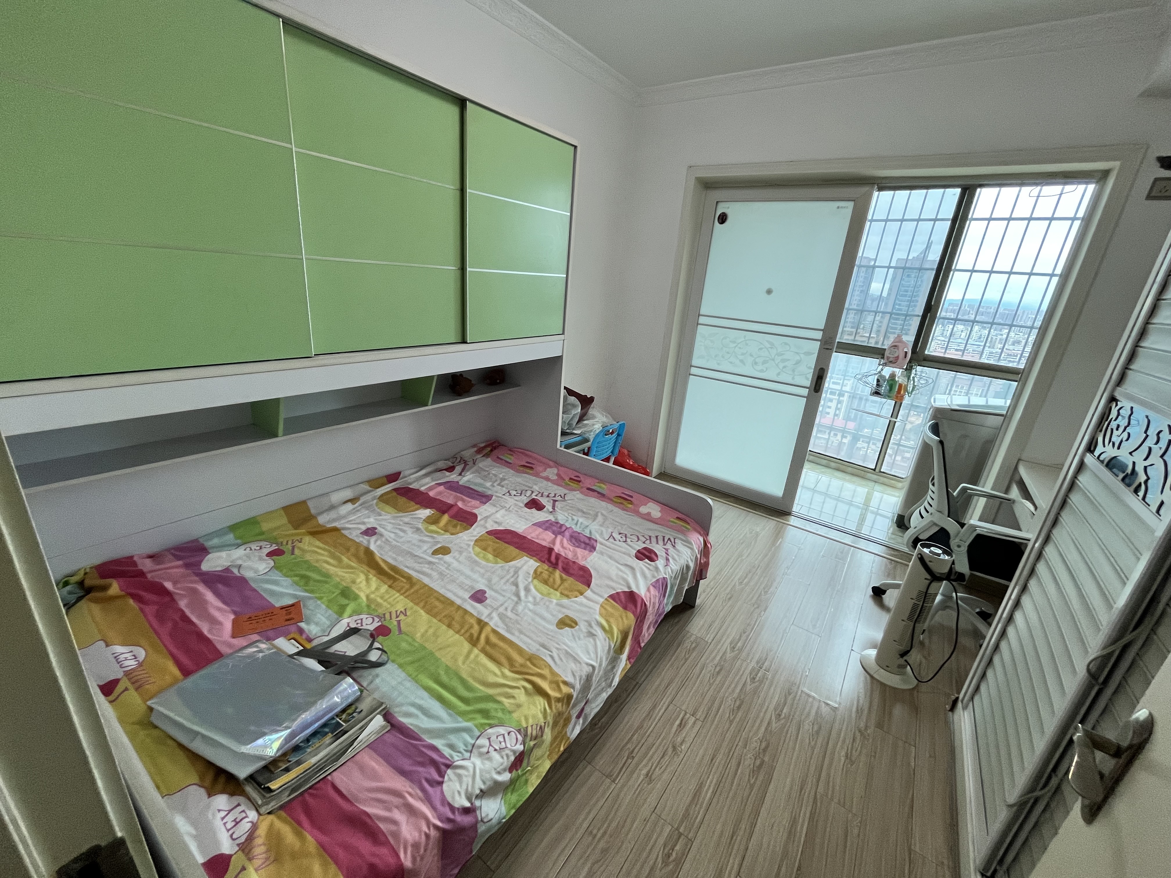 中房阳光远景  3室2厅2卫    70.0万室内图