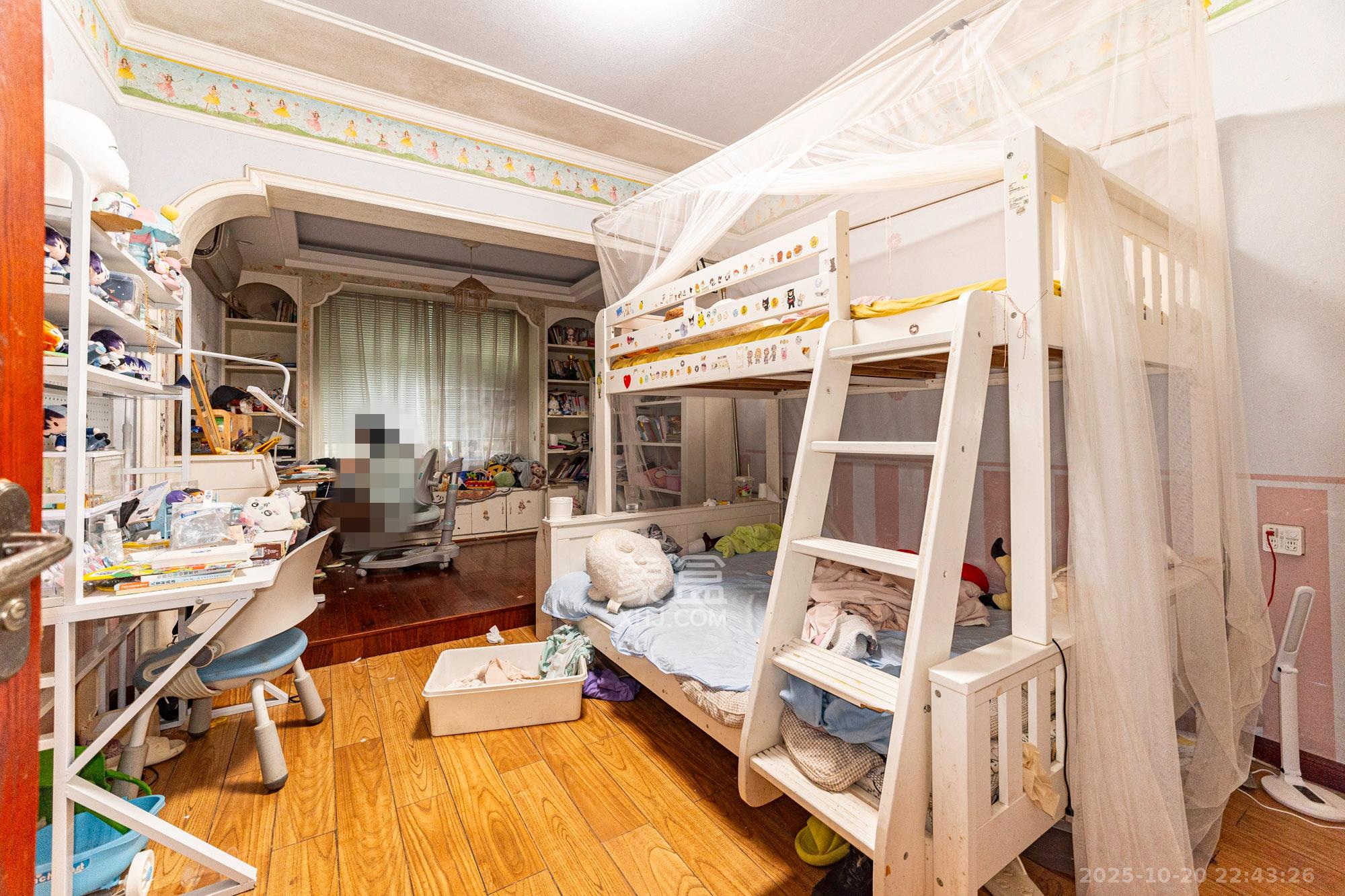 碧桂园威尼斯城  3室2厅2卫    198.0万 碧桂园威尼斯城  3室2厅2卫    198.0万卧室