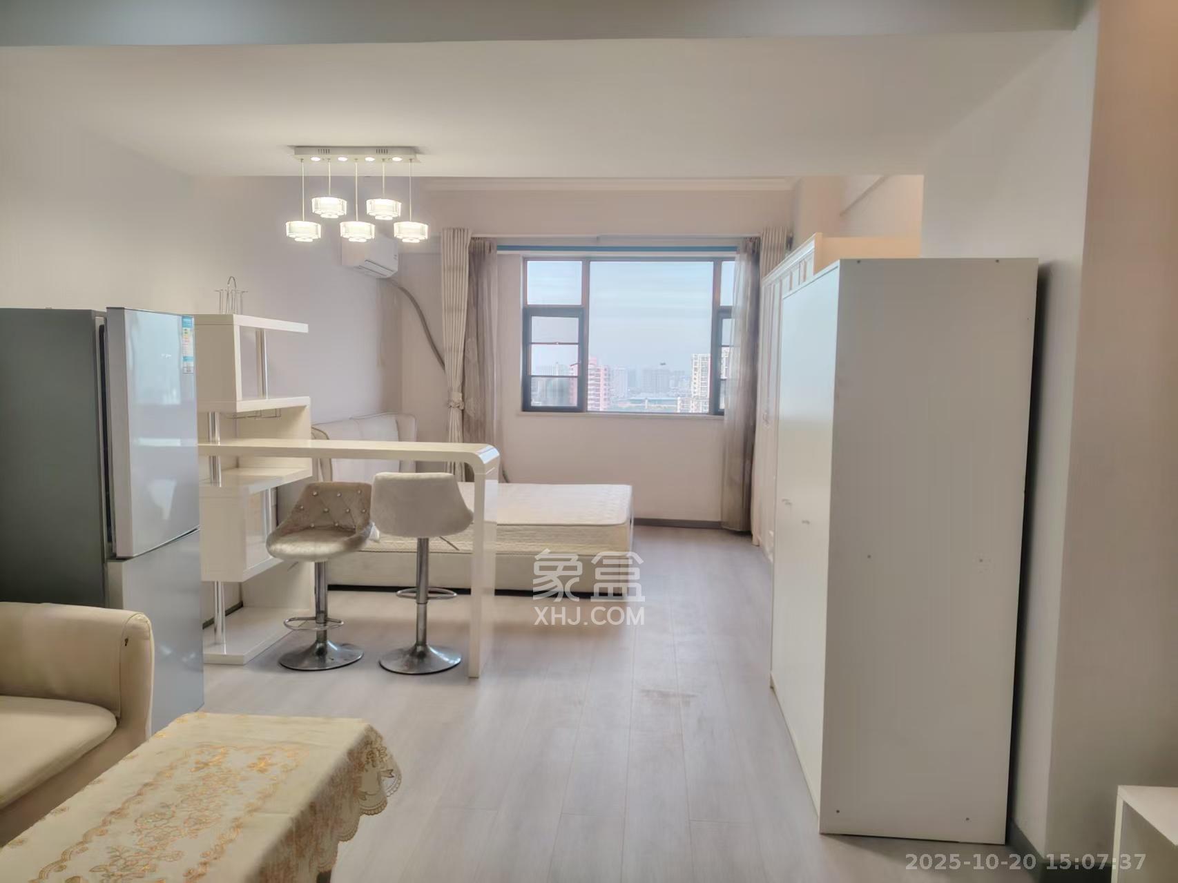 昊天大厦  1室1厅1卫    2000.0元/月室内图