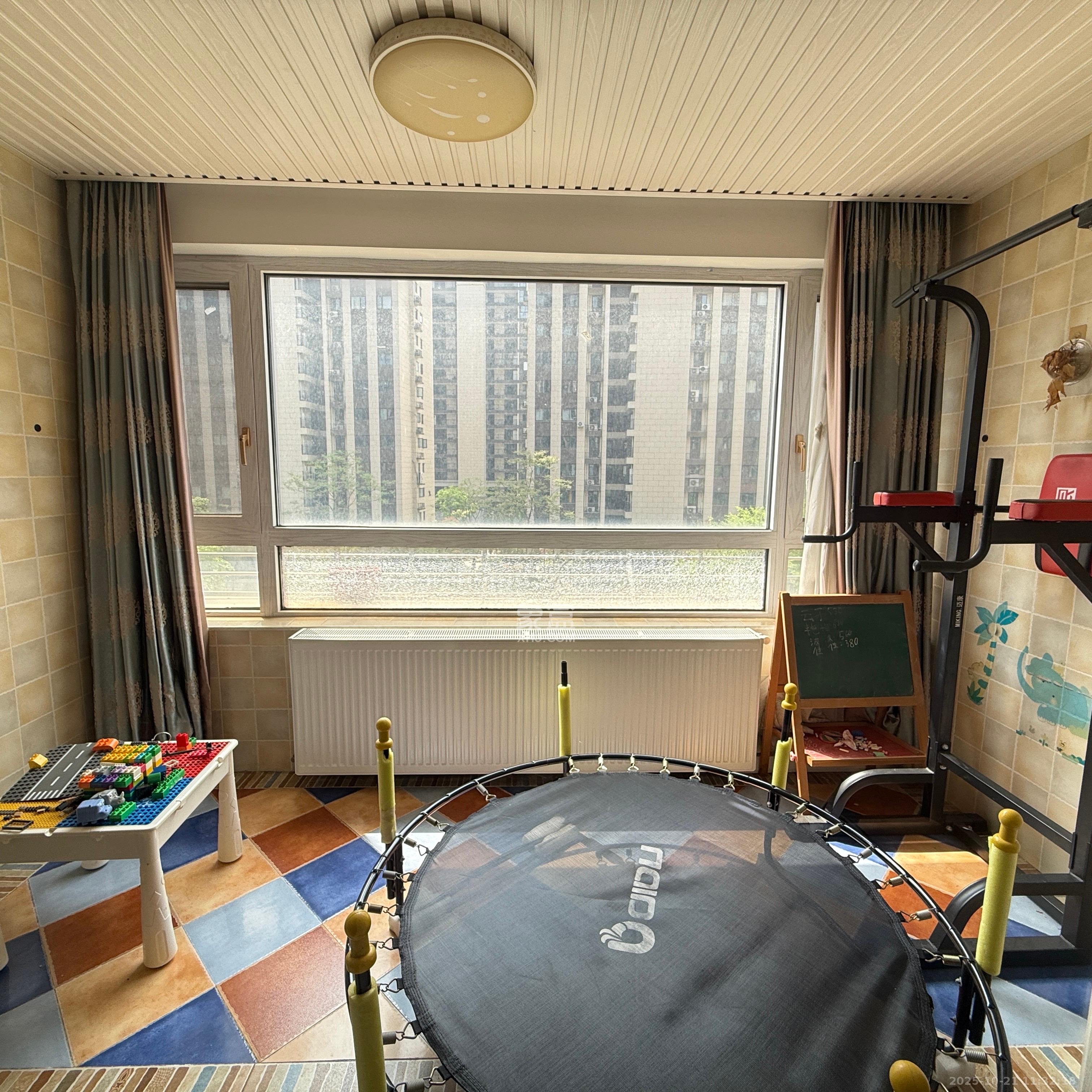 嘉福长安郡(融信澜悦、嘉福好美家园)  4室2厅2卫    3900.0元/月 嘉福长安郡(融信澜悦、嘉福好美家园)  4室2厅2卫    3900.0元/月室内图