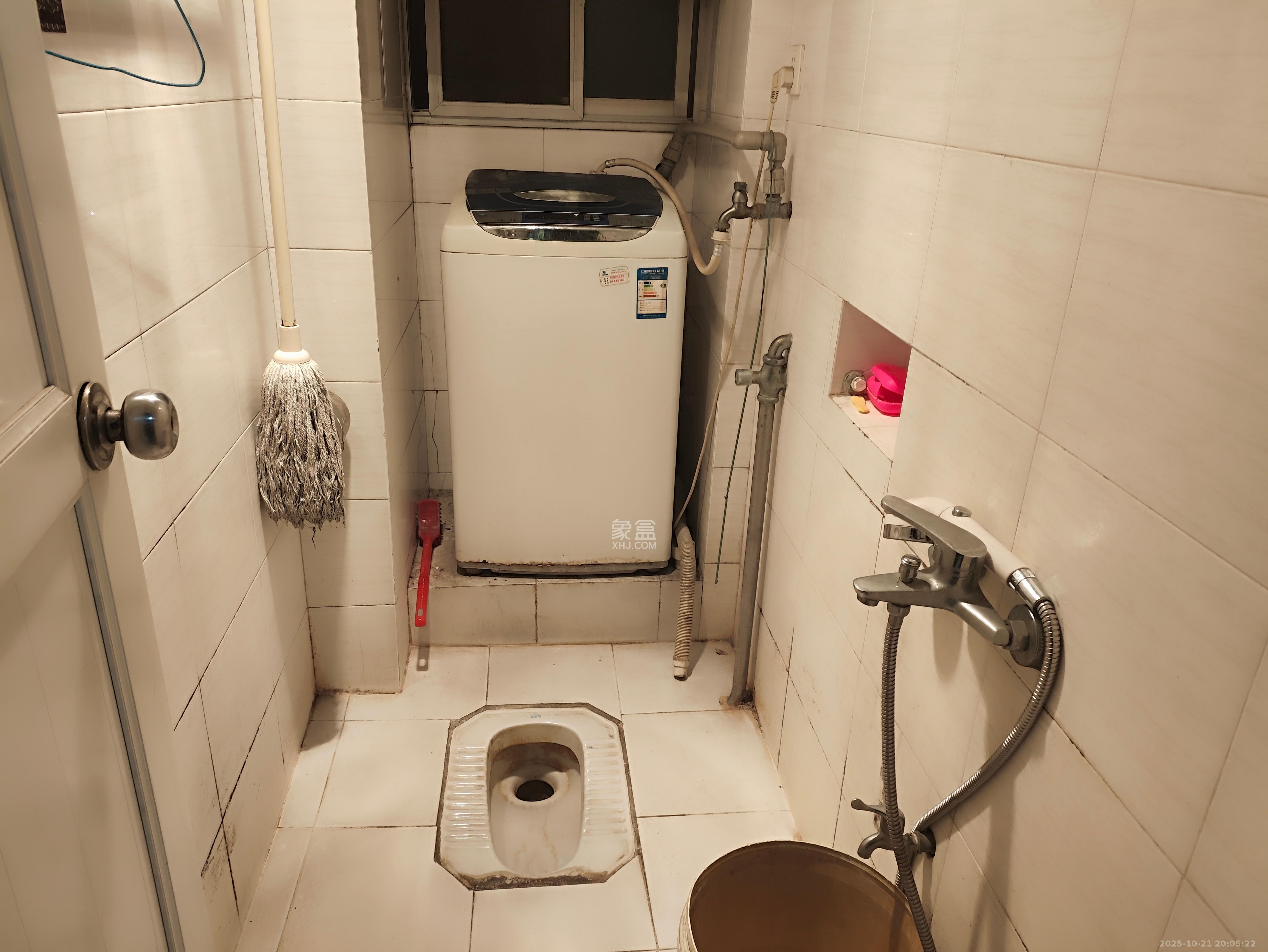 公交金盆小区  2室1厅1卫    1200.0元/月室内图