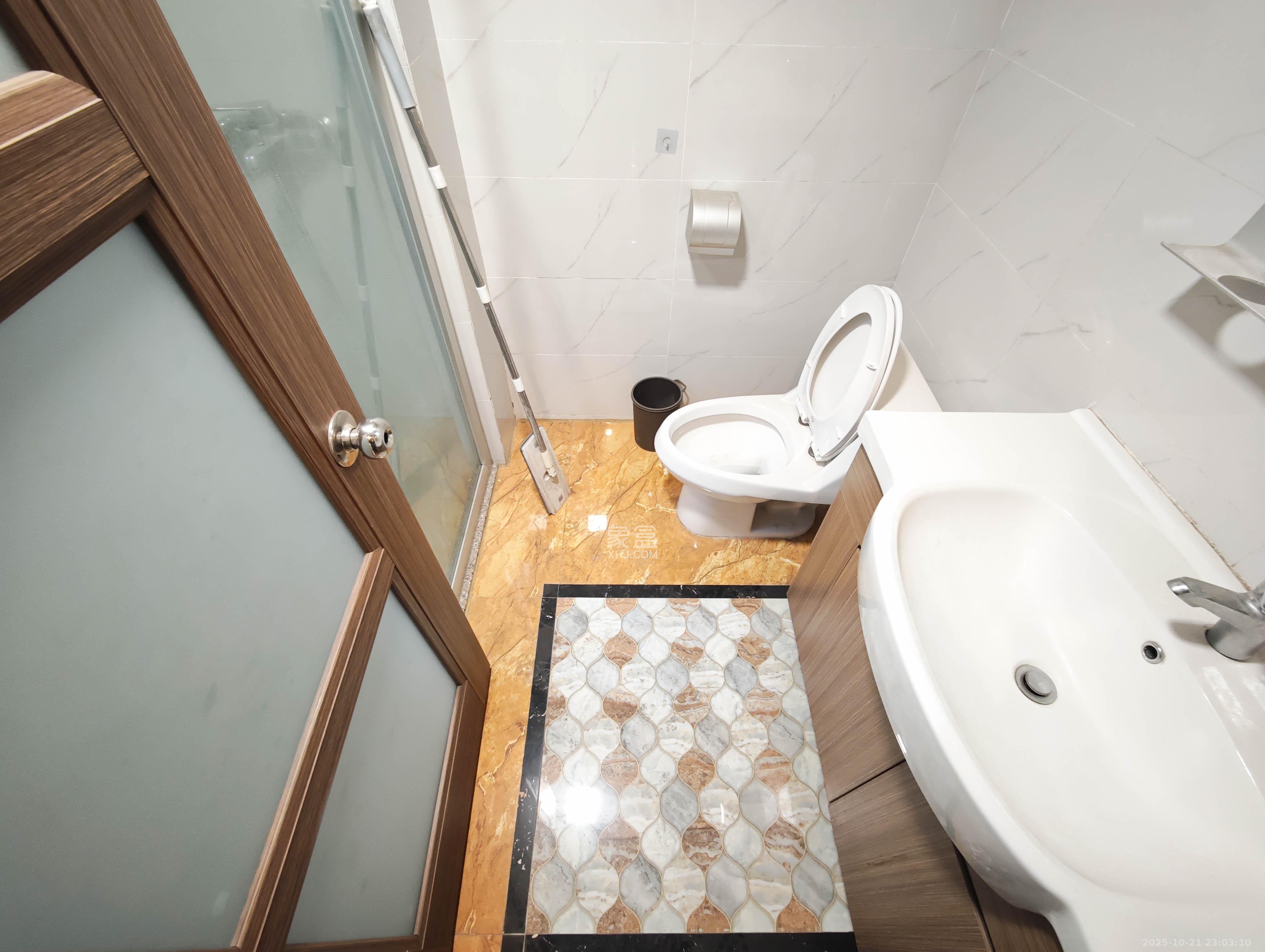 碧桂园南城首府(东宸林海) 4室2厅2卫 95.0万 碧桂园南城首府(东宸林海) 4室2厅2卫 95.0万卫生间