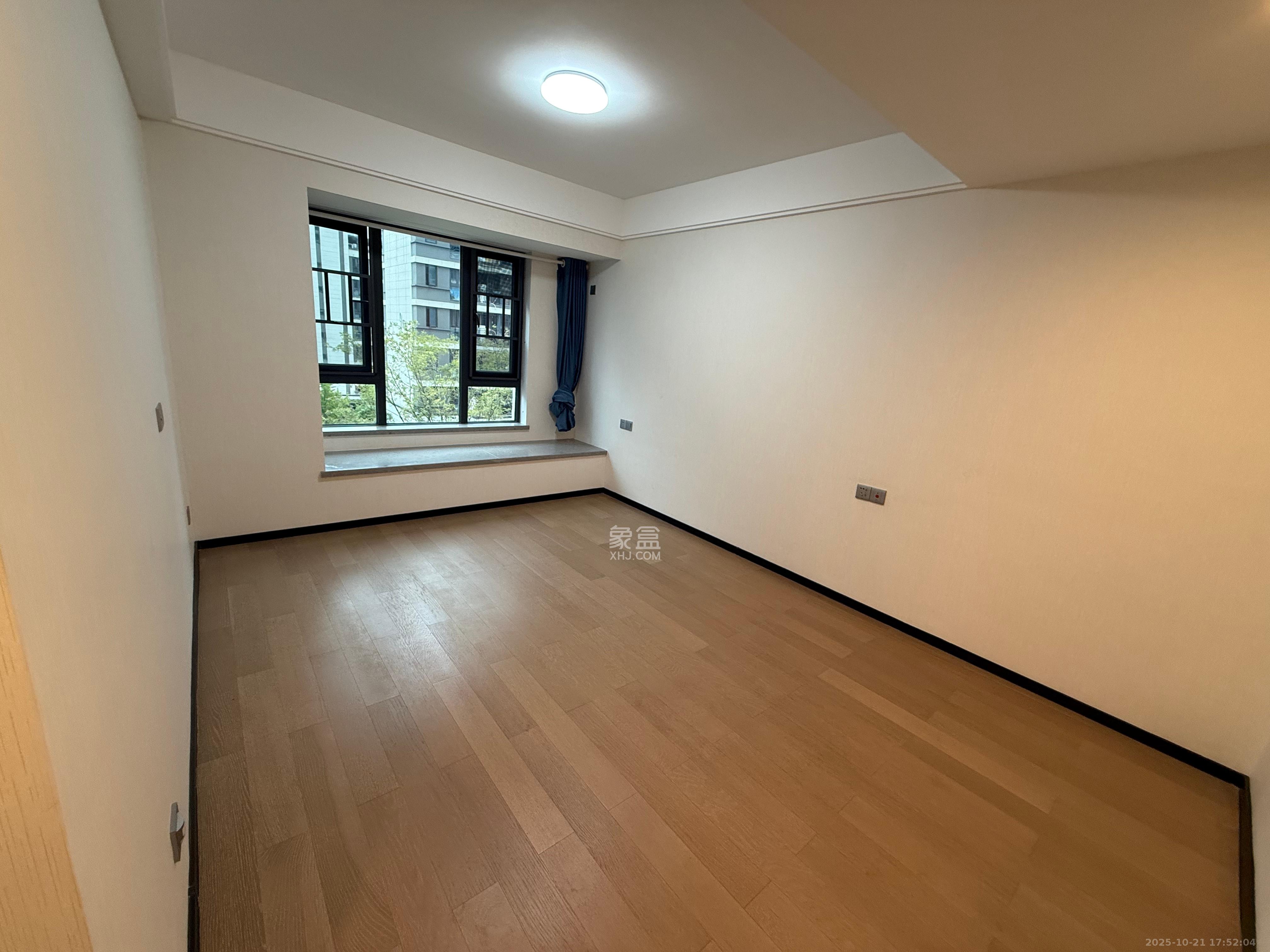 中海麓山境北区 4室2厅2卫 3000.0元/月 中海麓山境北区 4室2厅2卫 3000.0元/月室内图