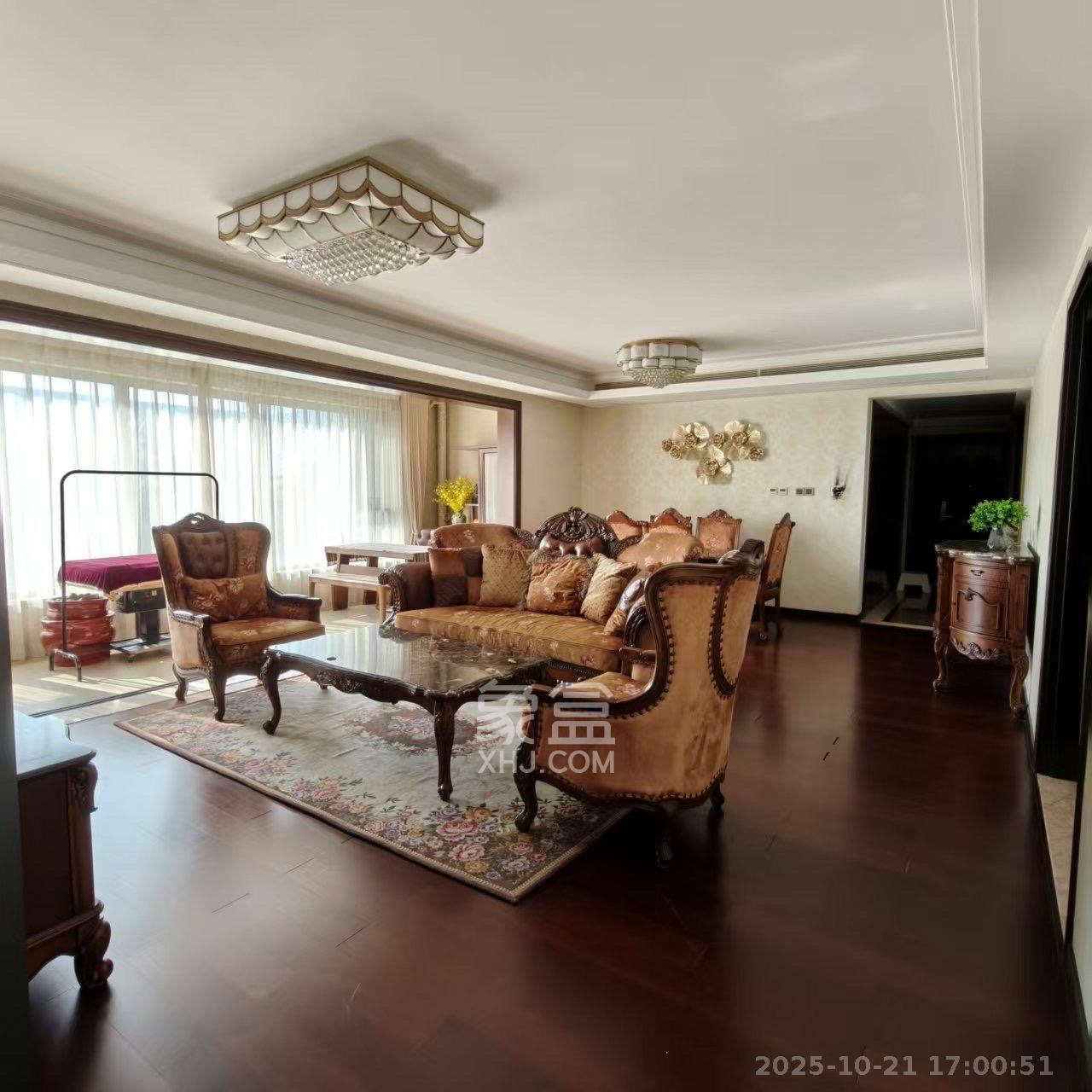 万科紫台  4室2厅2卫    8000.0元/月 万科紫台  4室2厅2卫    8000.0元/月