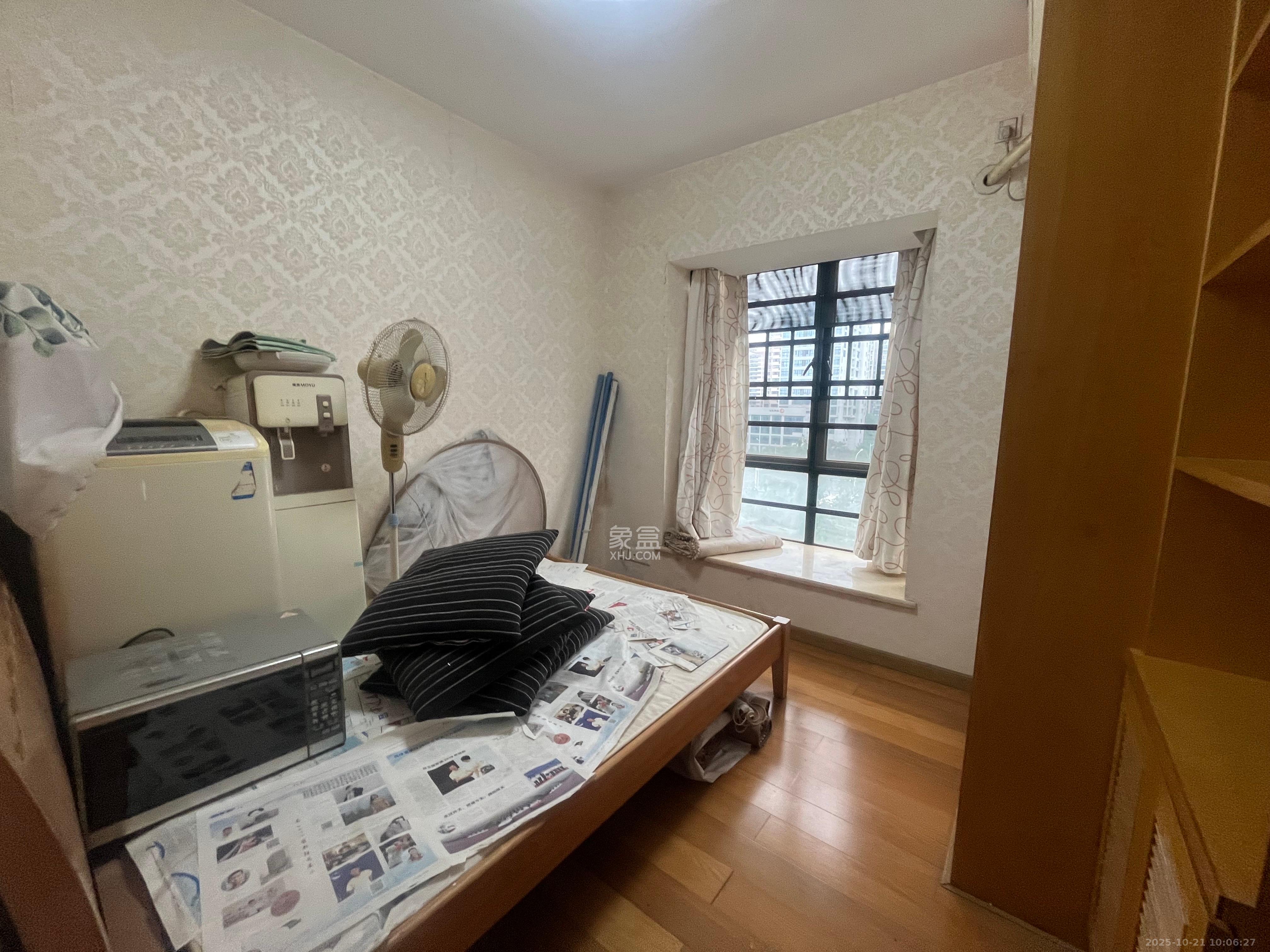 保利花园  3室2厅2卫    2200.0元/月 保利花园  3室2厅2卫    2200.0元/月室内图