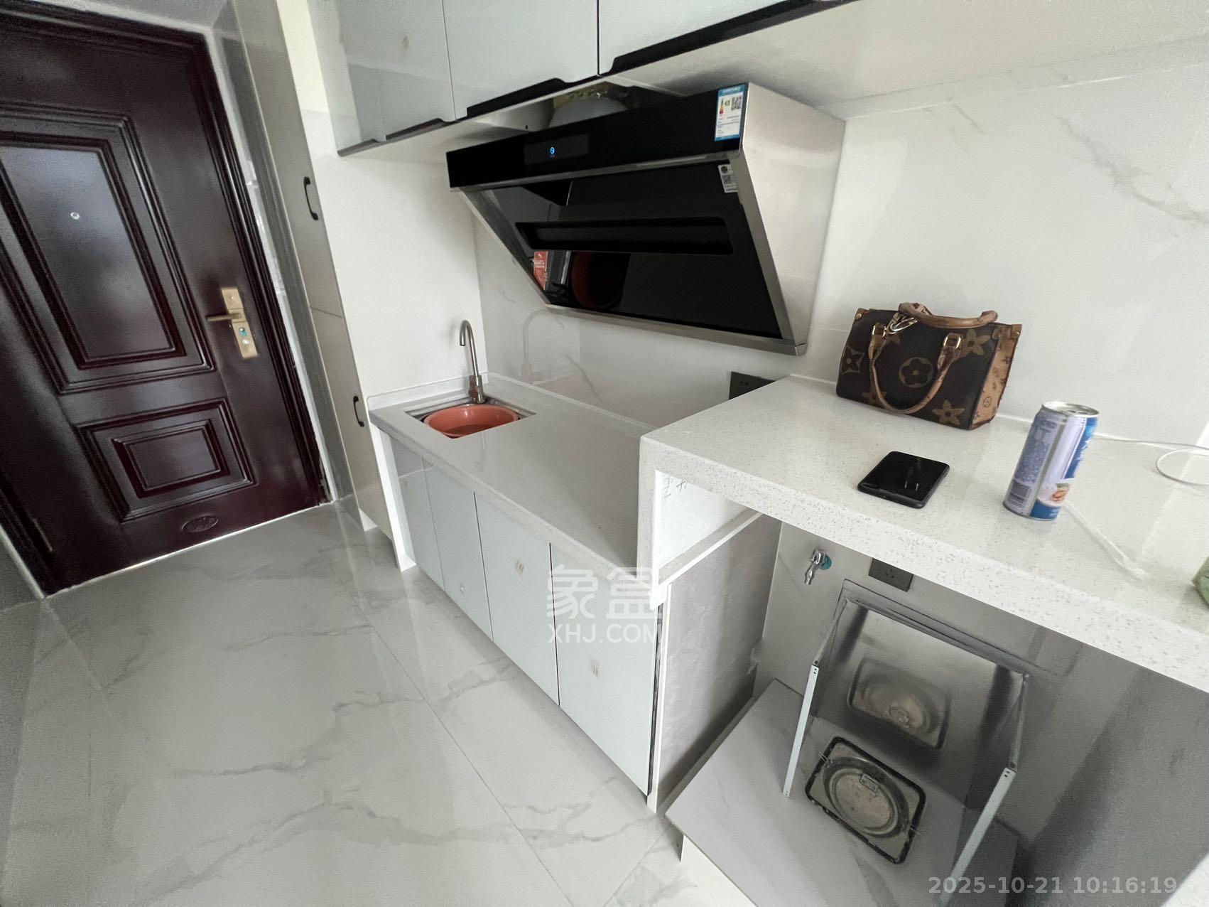 润和国际广场  1室1厅1卫    2200.0元/月室内图