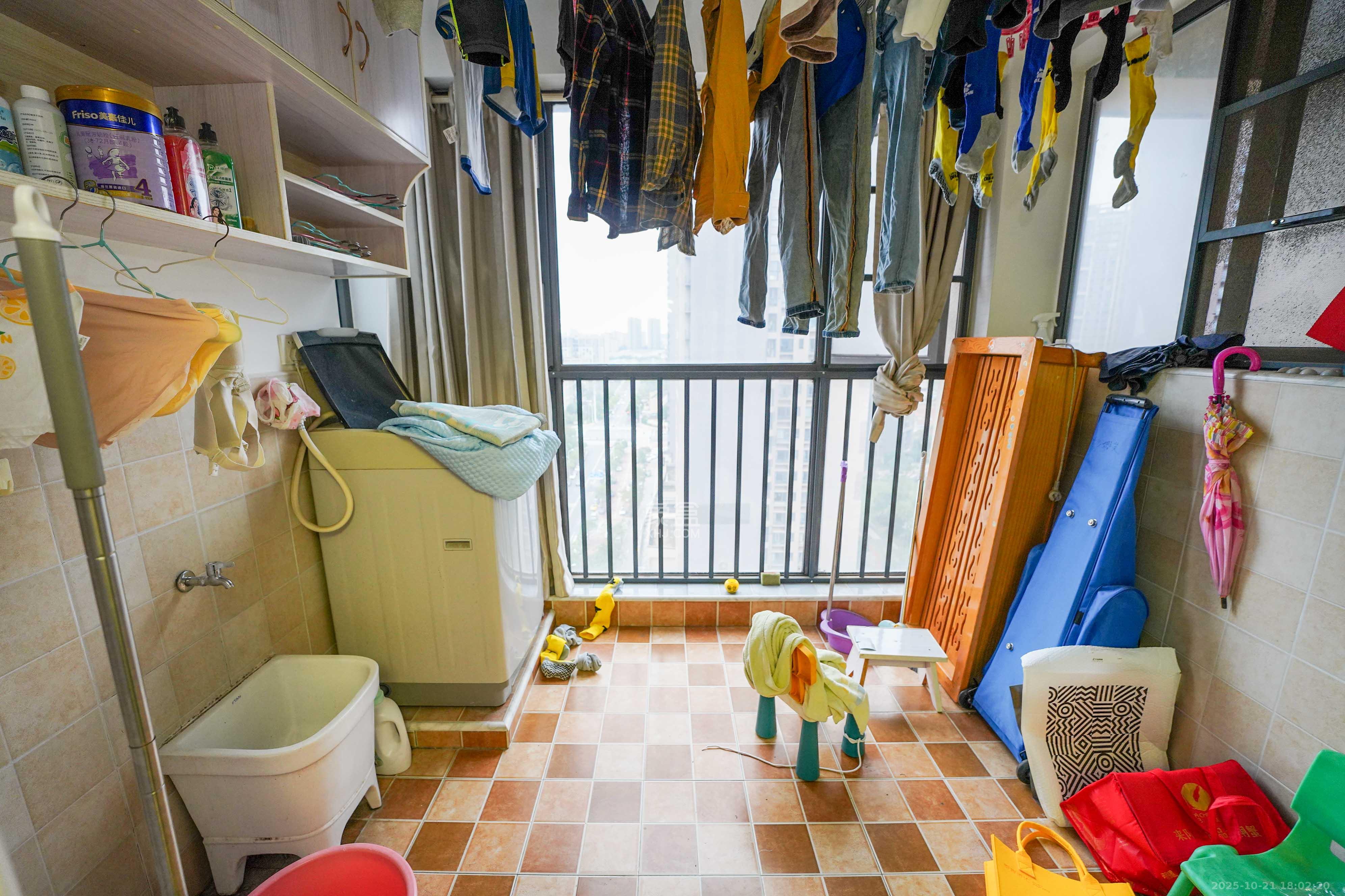 汇金城/嘉华城（二期、三期）  2室2厅1卫    88.0万其他