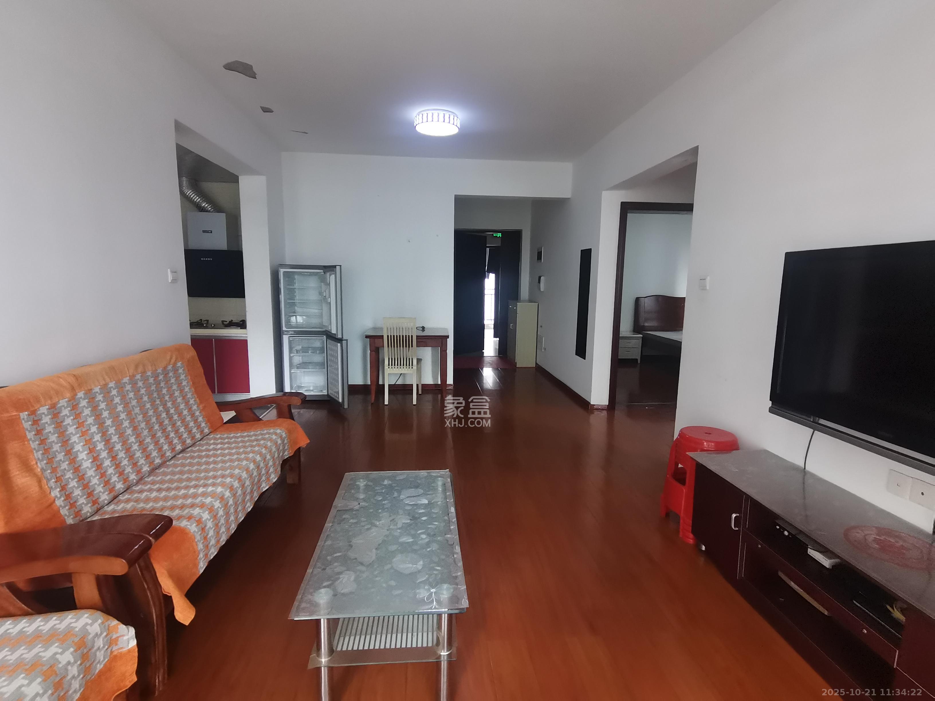 融科东南海 2室1厅1卫 1800.0元/月 融科东南海 2室1厅1卫 1800.0元/月室内图