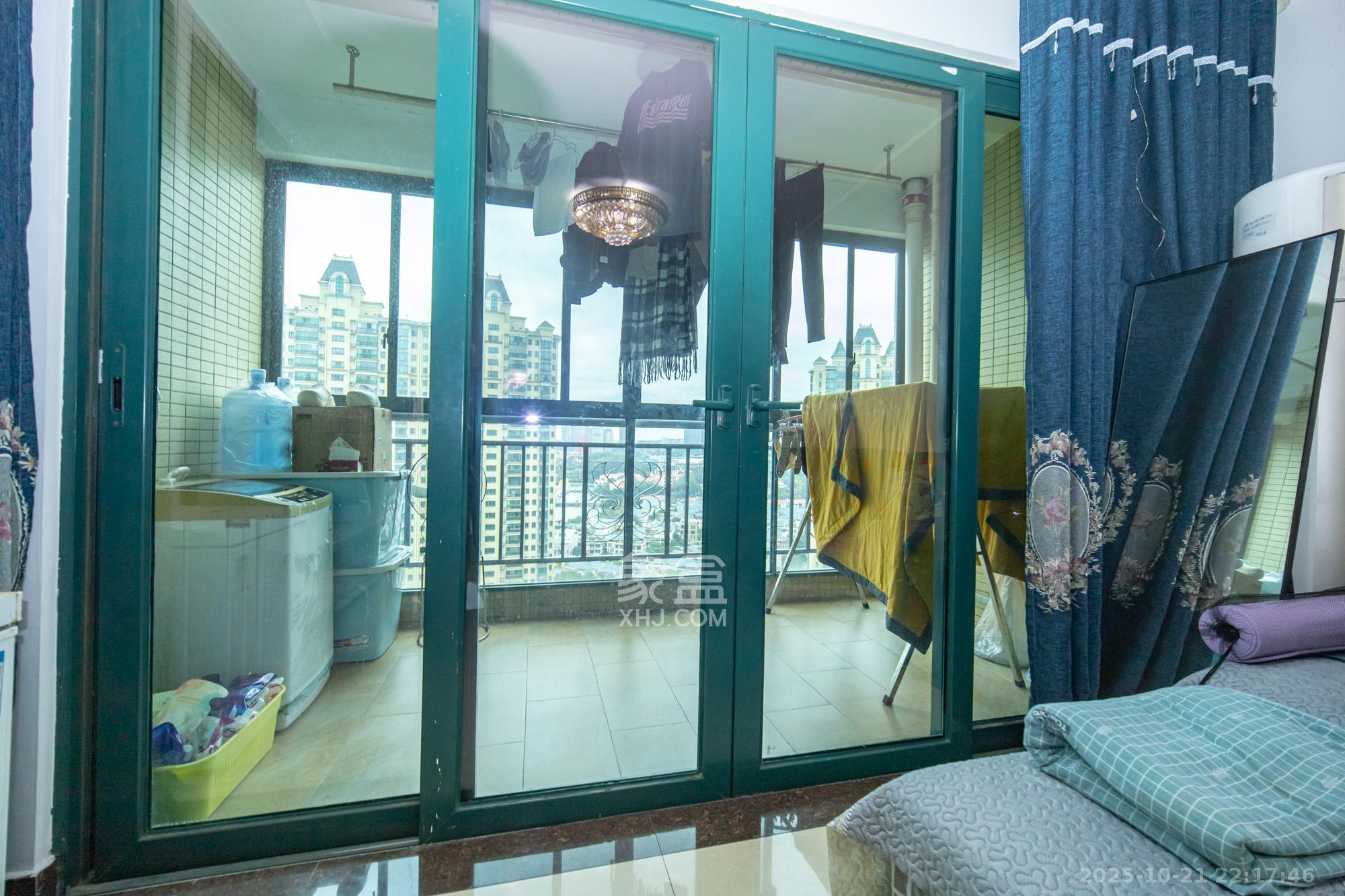 恒大雅苑  3室2厅2卫    125.0万 恒大雅苑  3室2厅2卫    125.0万阳台