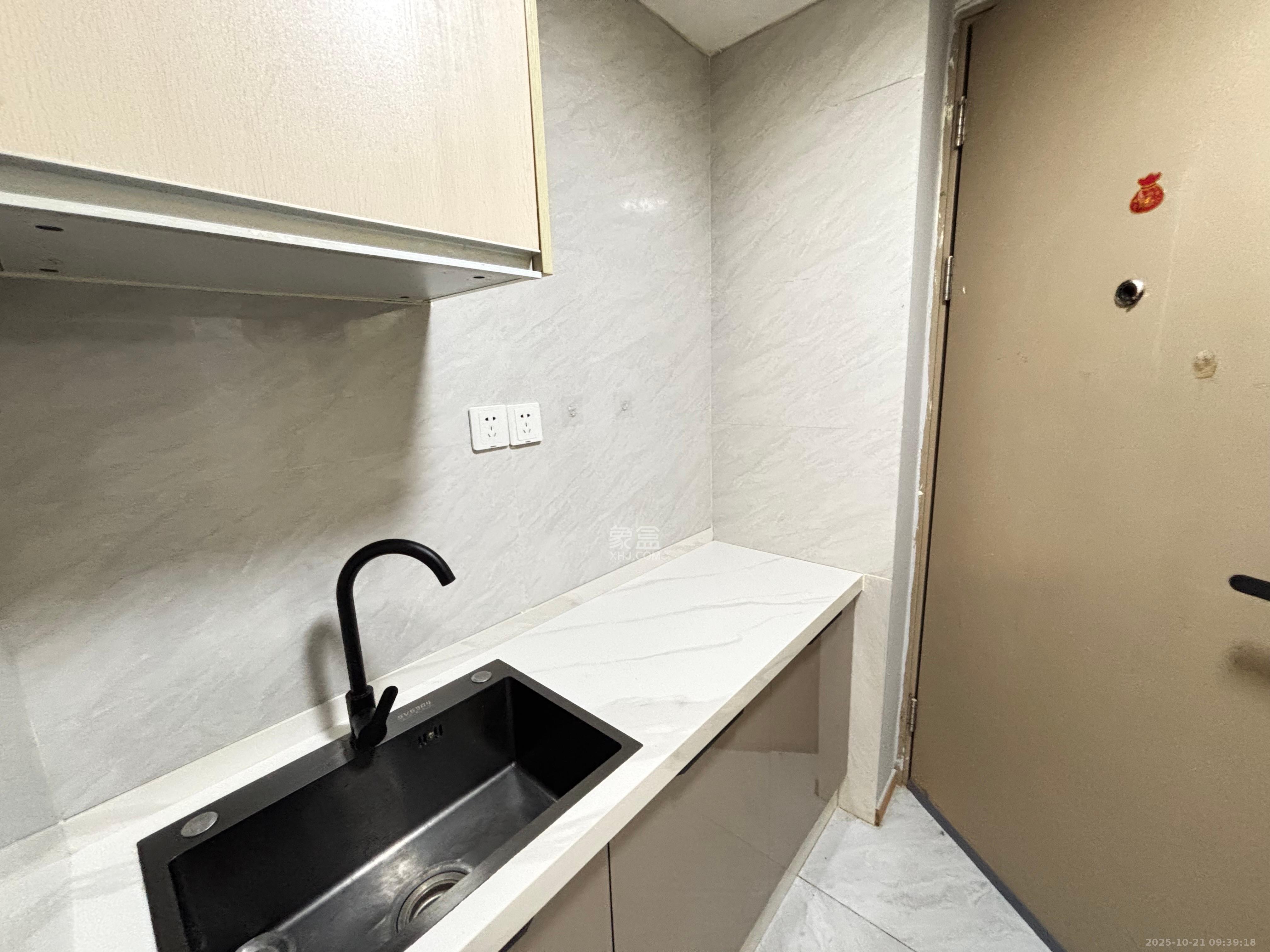 万科金色家园 1室1厅1卫 1300.0元/月 万科金色家园 1室1厅1卫 1300.0元/月室内图