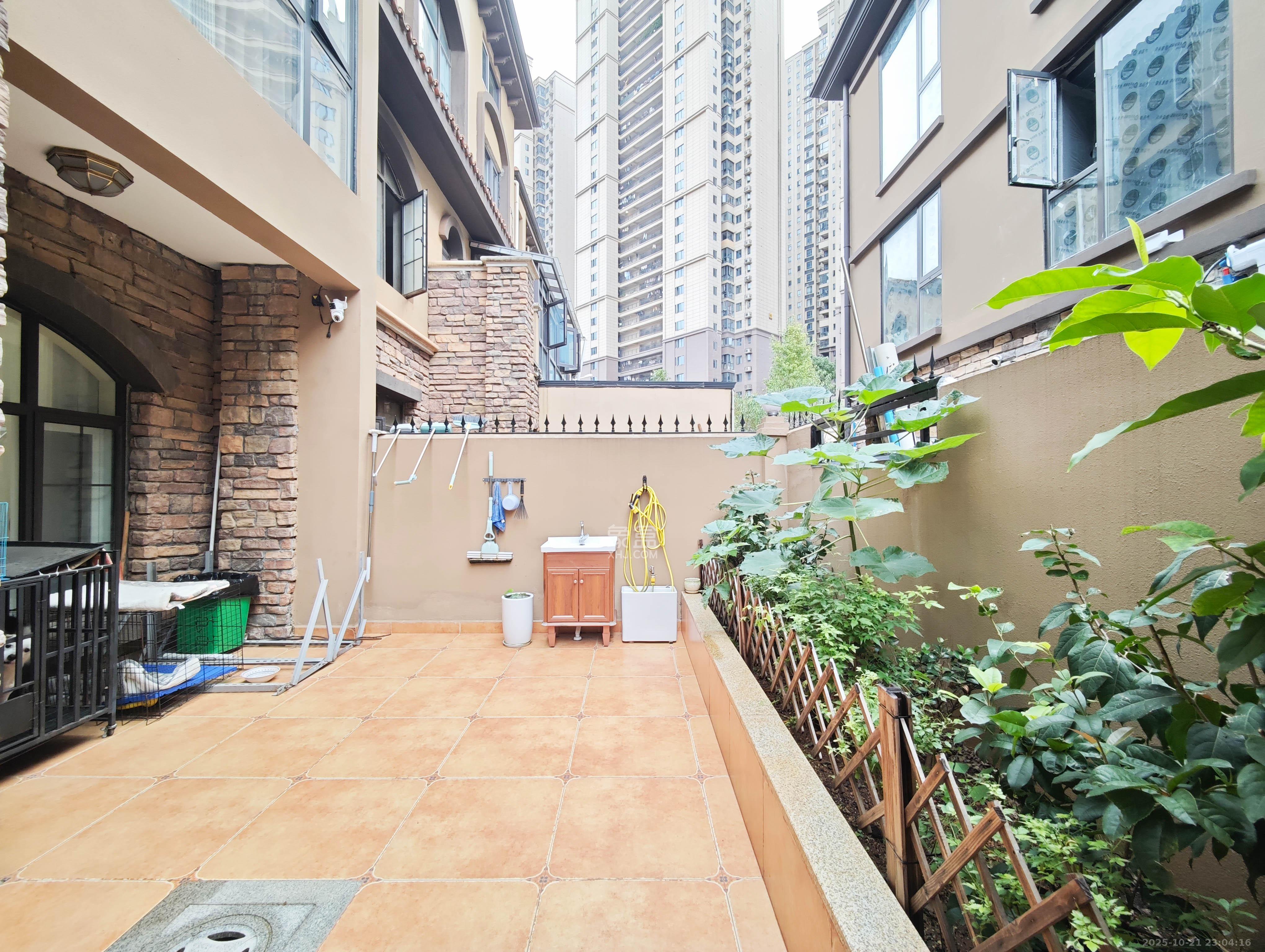 保利城(中航城国际社区、郡原美村)  4室2厅2卫    328.0万 保利城(中航城国际社区、郡原美村)  4室2厅2卫    328.0万其他