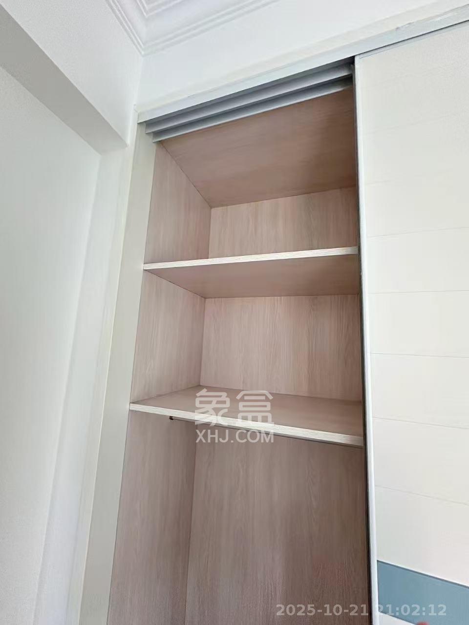 第六都（陆都小区）  1室1厅1卫    2000.0元/月室内图