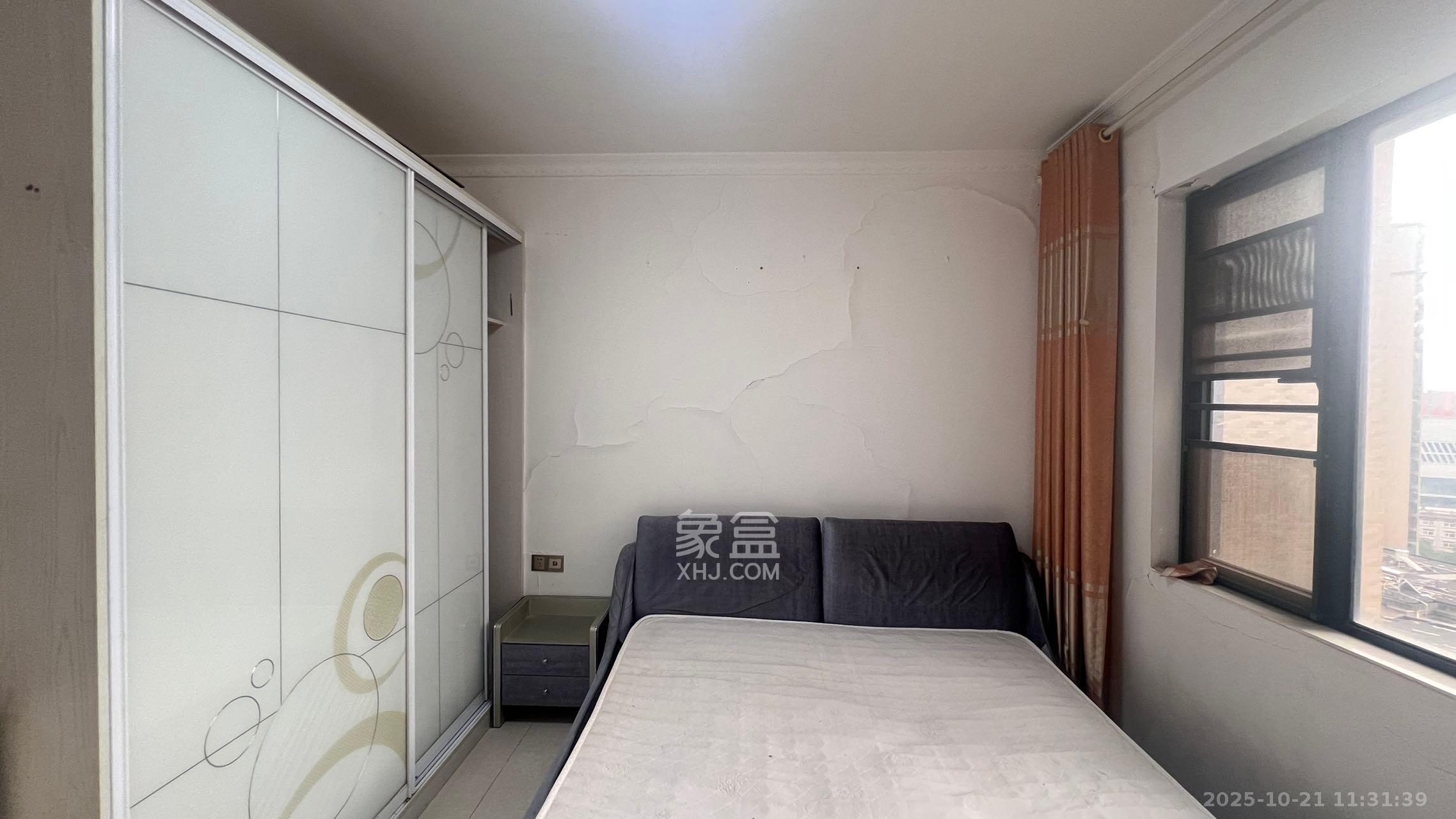 中南红领邦(红星嘉和苑)  2室2厅1卫    2000.0元/月 中南红领邦(红星嘉和苑)  2室2厅1卫    2000.0元/月室内图