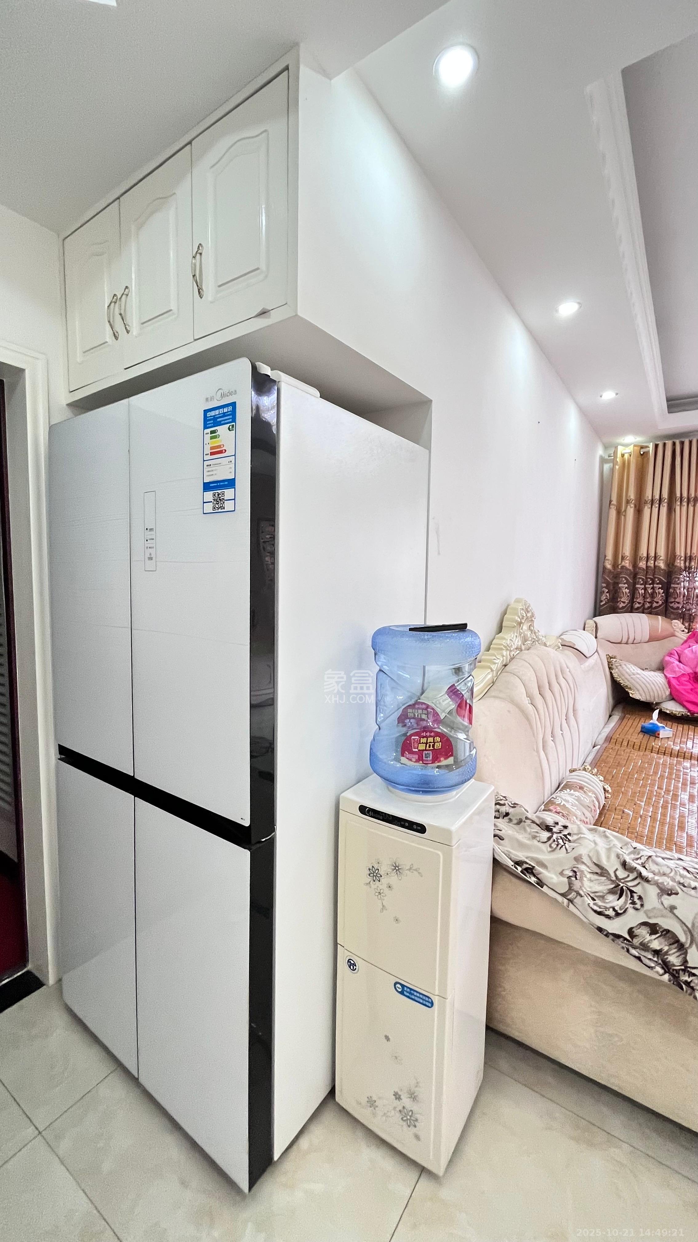 荣盛花语馨苑  3室2厅1卫    2900.0元/月室内图