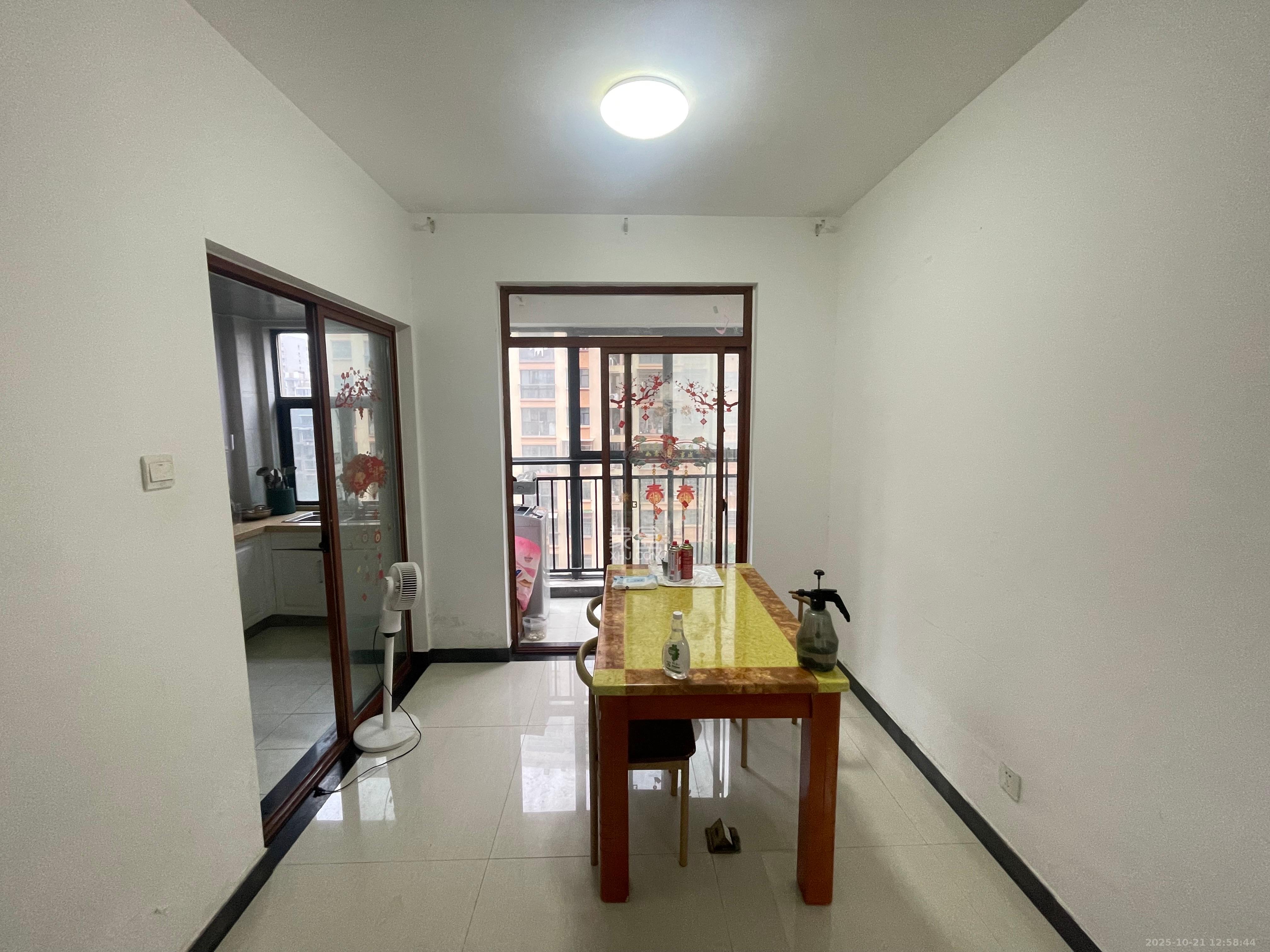 安泰嘉园（湘府邻伴）  3室2厅2卫    2600.0元/月室内图