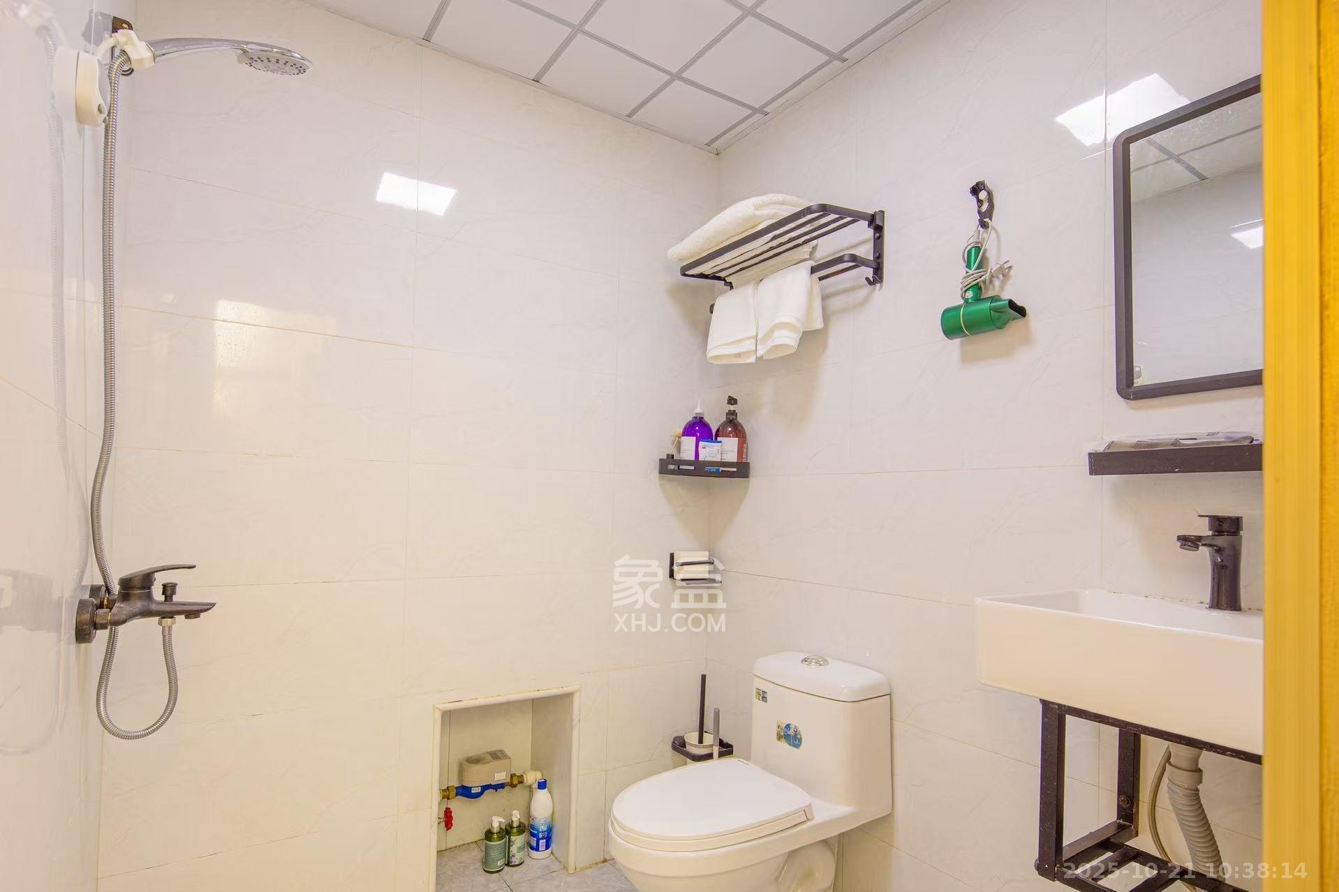 上城金都  1室1厅1卫    1700.0元/月 上城金都  1室1厅1卫    1700.0元/月室内图1