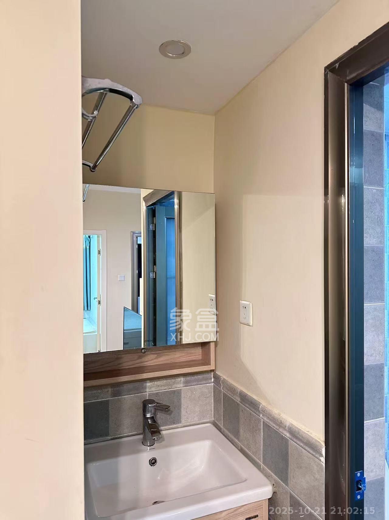 第六都(陆都小区) 1室1厅1卫 2000.0元/月 第六都(陆都小区) 1室1厅1卫 2000.0元/月室内图