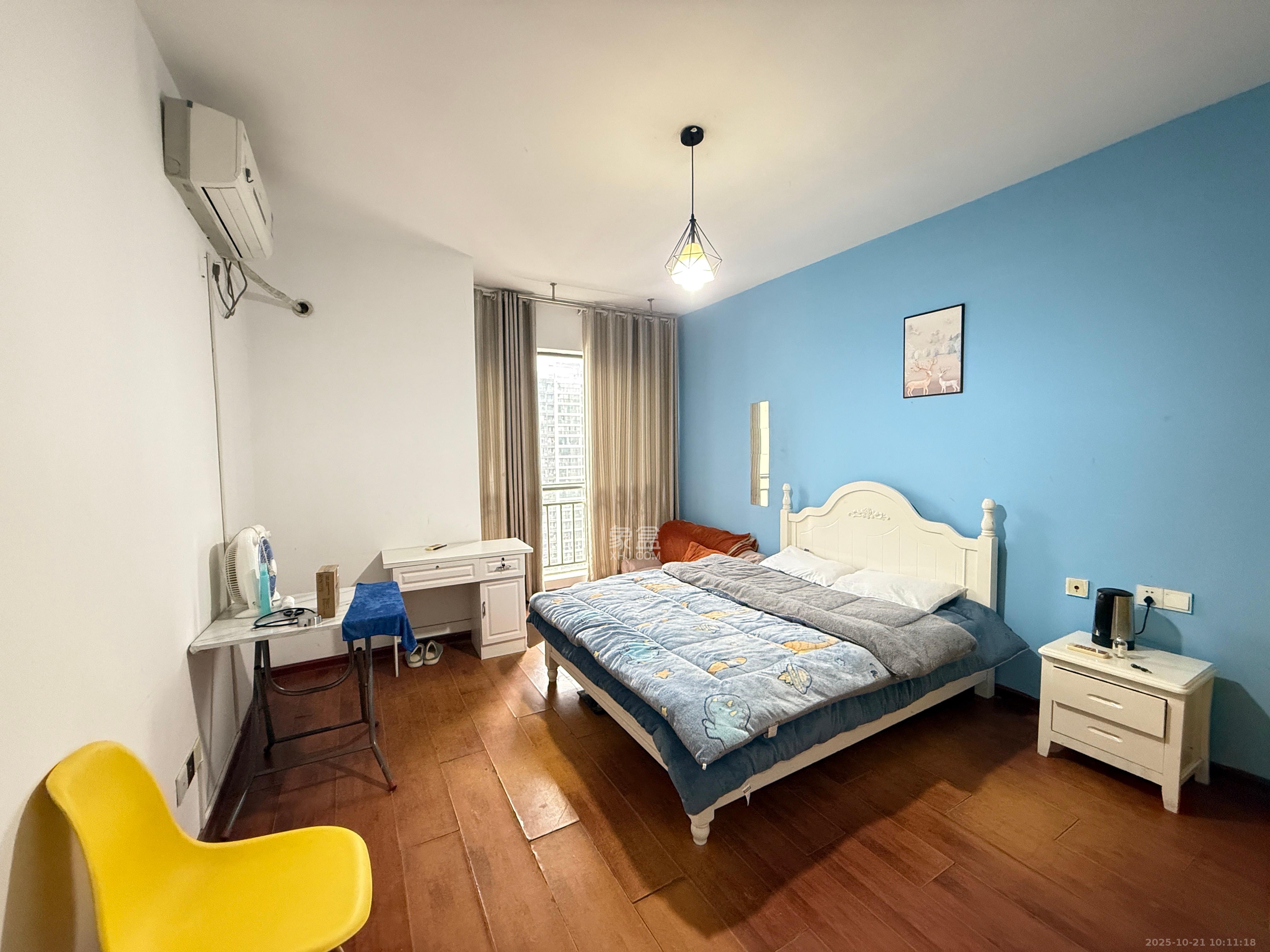 融科东南海  1室1厅1卫    800.0元/月