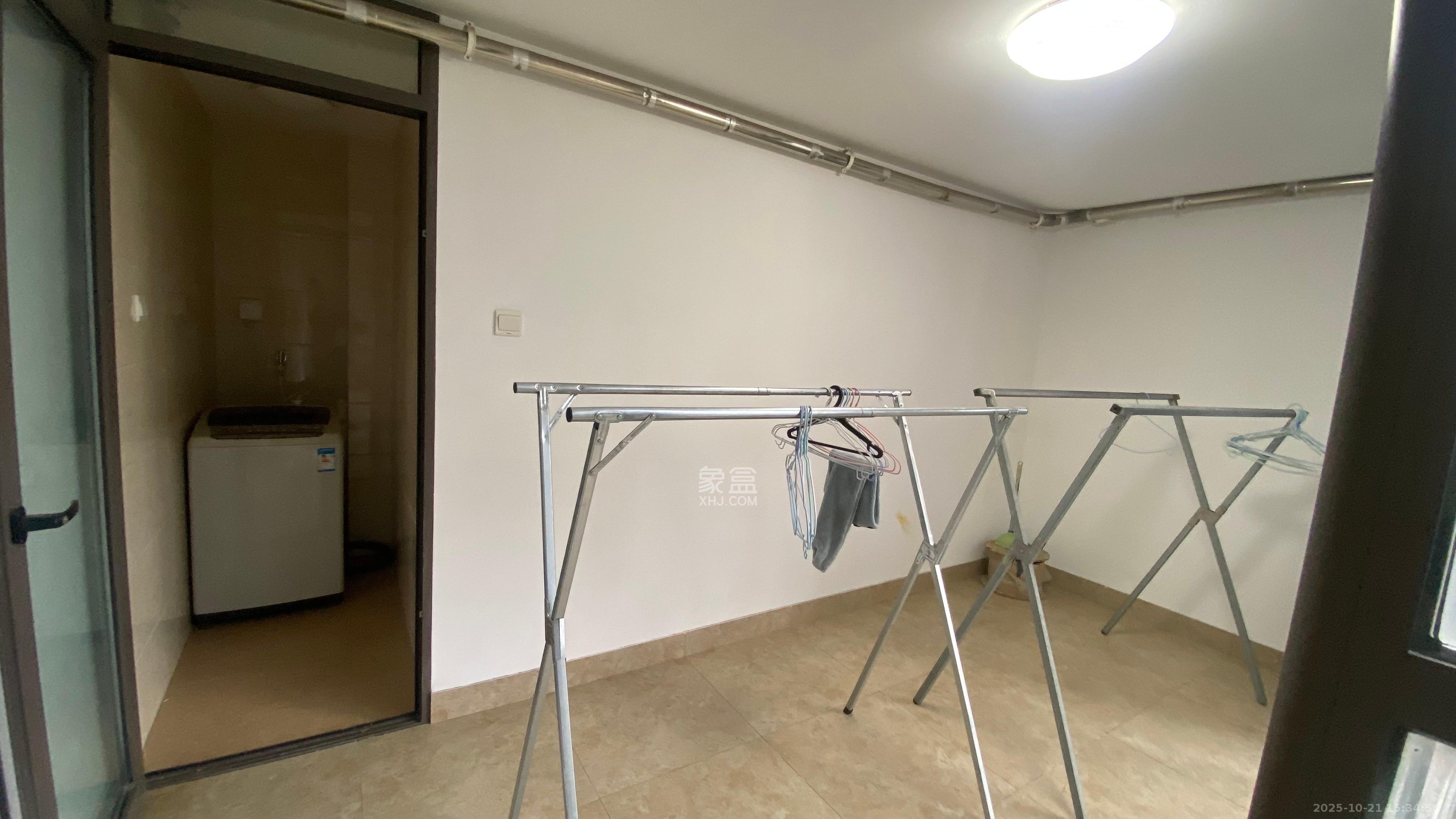 雨花公馆(紫苔名苑)  4室2厅2卫    4000.0元/月 雨花公馆(紫苔名苑)  4室2厅2卫    4000.0元/月室内图