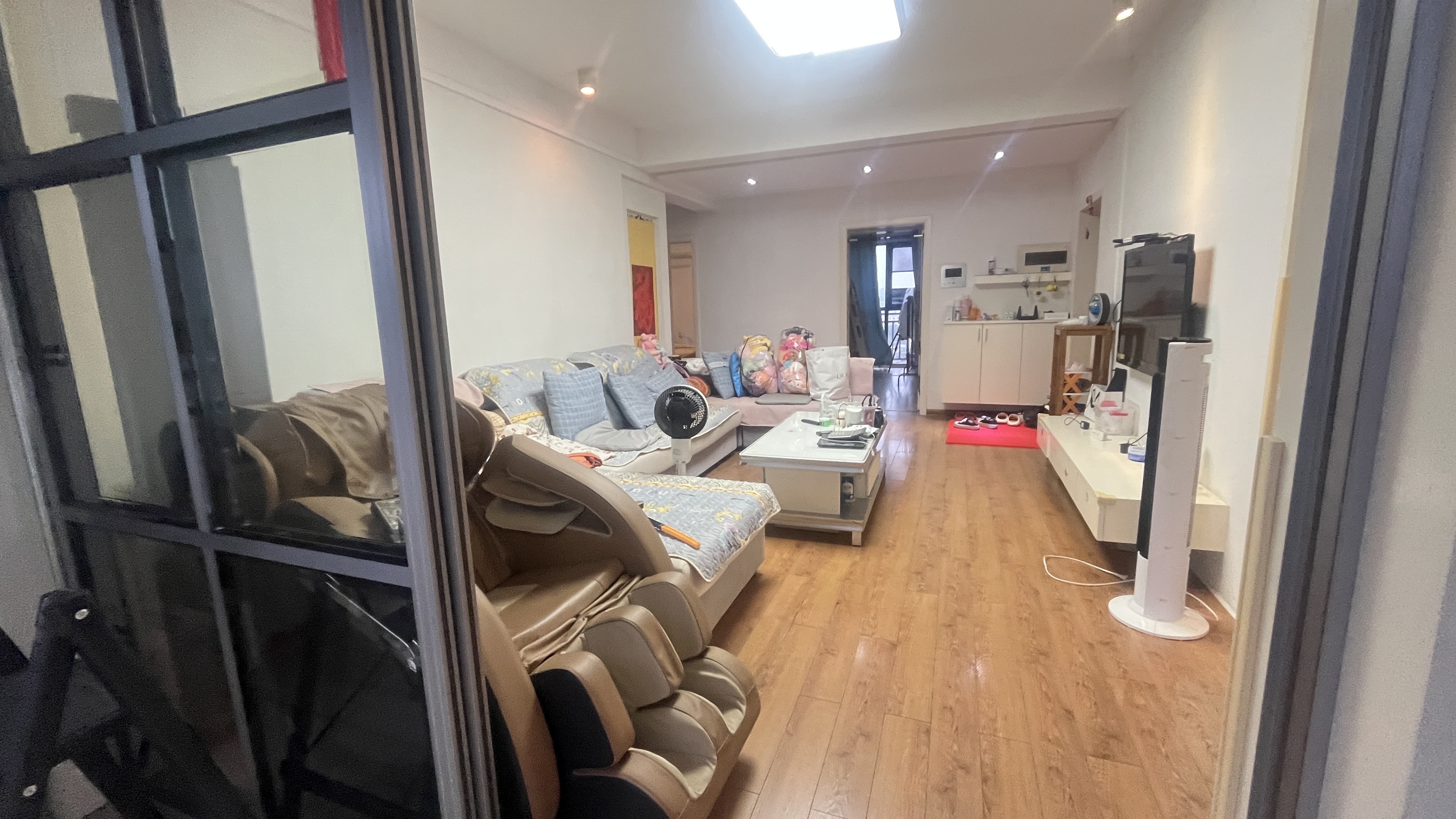 太一御江城  3室2厅2卫    1800.0元/月