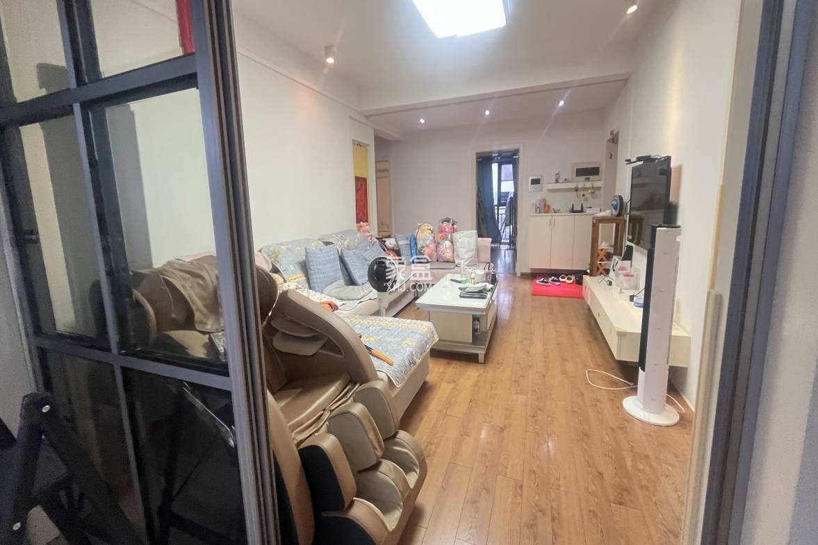 太一御江城 3室2厅2卫 1800.0元/月 太一御江城 3室2厅2卫 1800.0元/月室内图