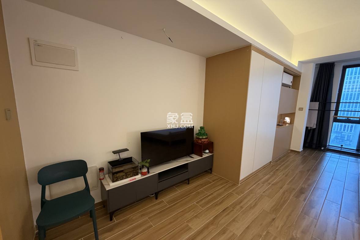 海航豪庭南苑  1室0厅1卫    2600.0元/月 海航豪庭南苑  1室0厅1卫    2600.0元/月室内图1