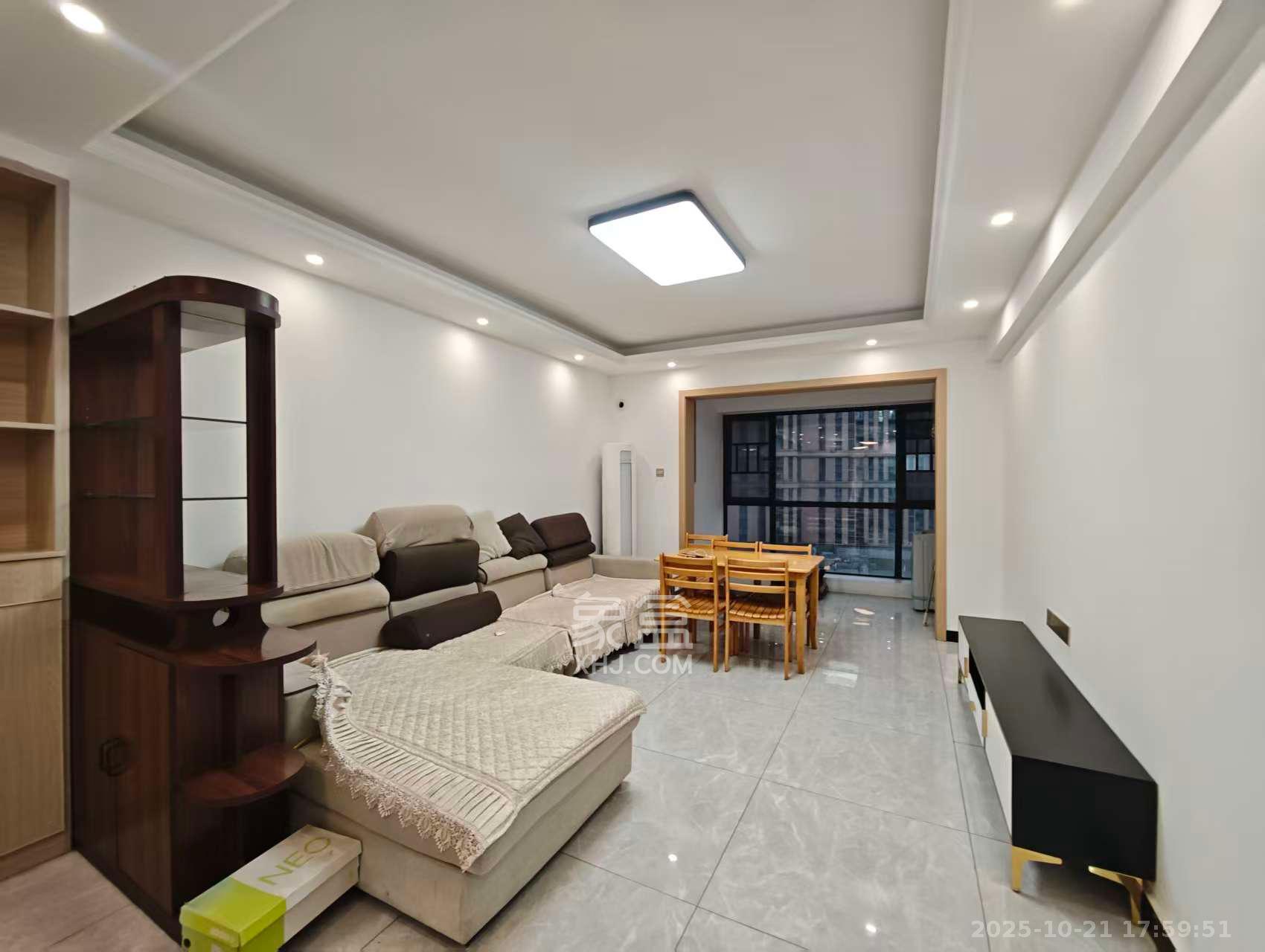 天健城  3室1厅1卫    4000.0元/月 天健城  3室1厅1卫    4000.0元/月室内图