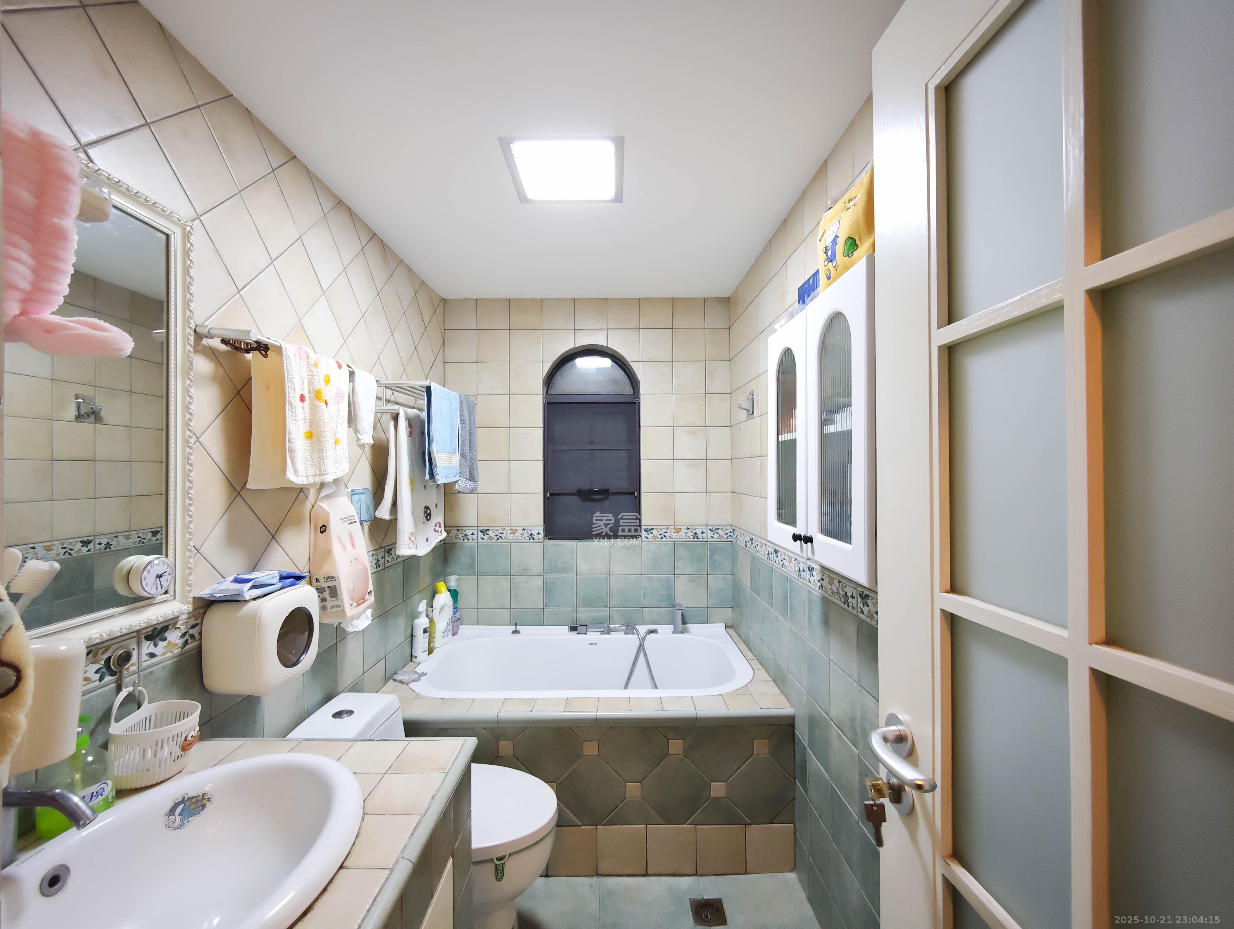 保利城(中航城国际社区、郡原美村)  4室2厅2卫    328.0万 保利城(中航城国际社区、郡原美村)  4室2厅2卫    328.0万卫生间