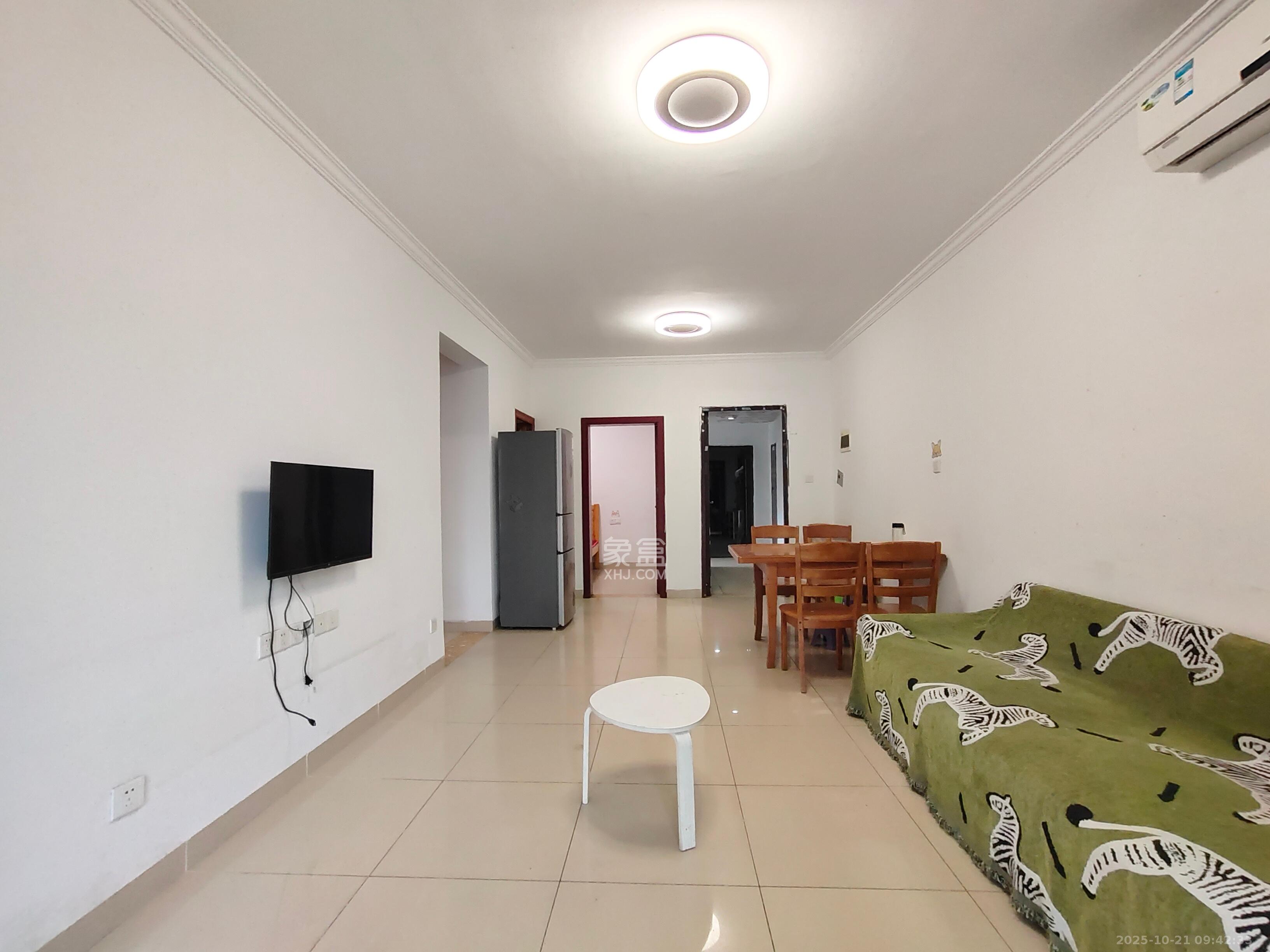 融科东南海  2室2厅1卫    1900.0元/月 融科东南海  2室2厅1卫    1900.0元/月