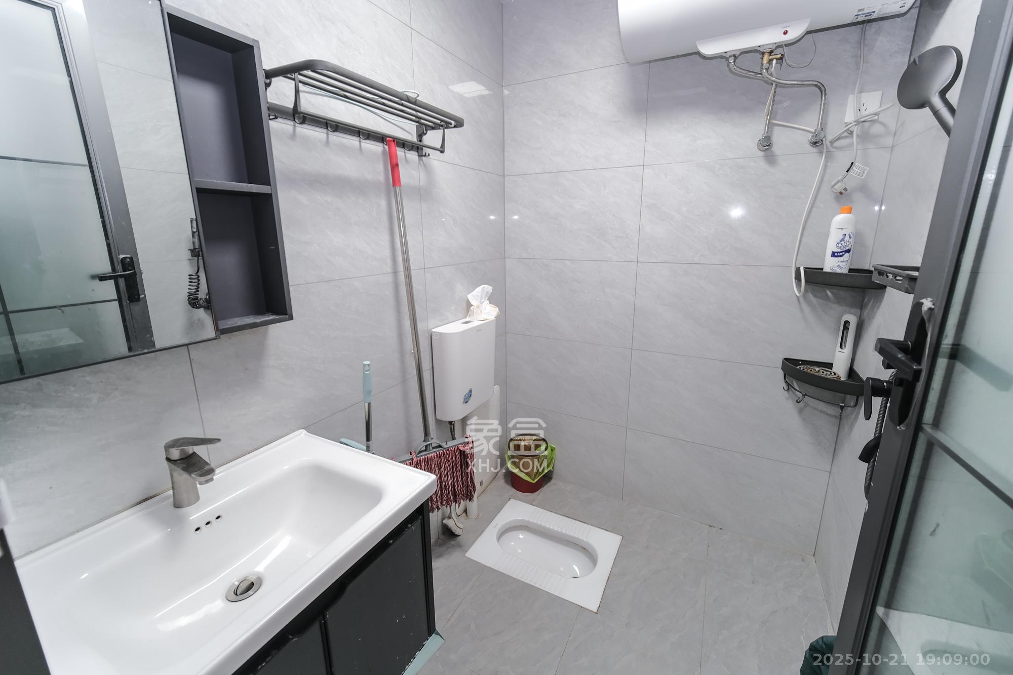 碧桂园翘楚棠  1室1厅1卫    21.6万卫生间