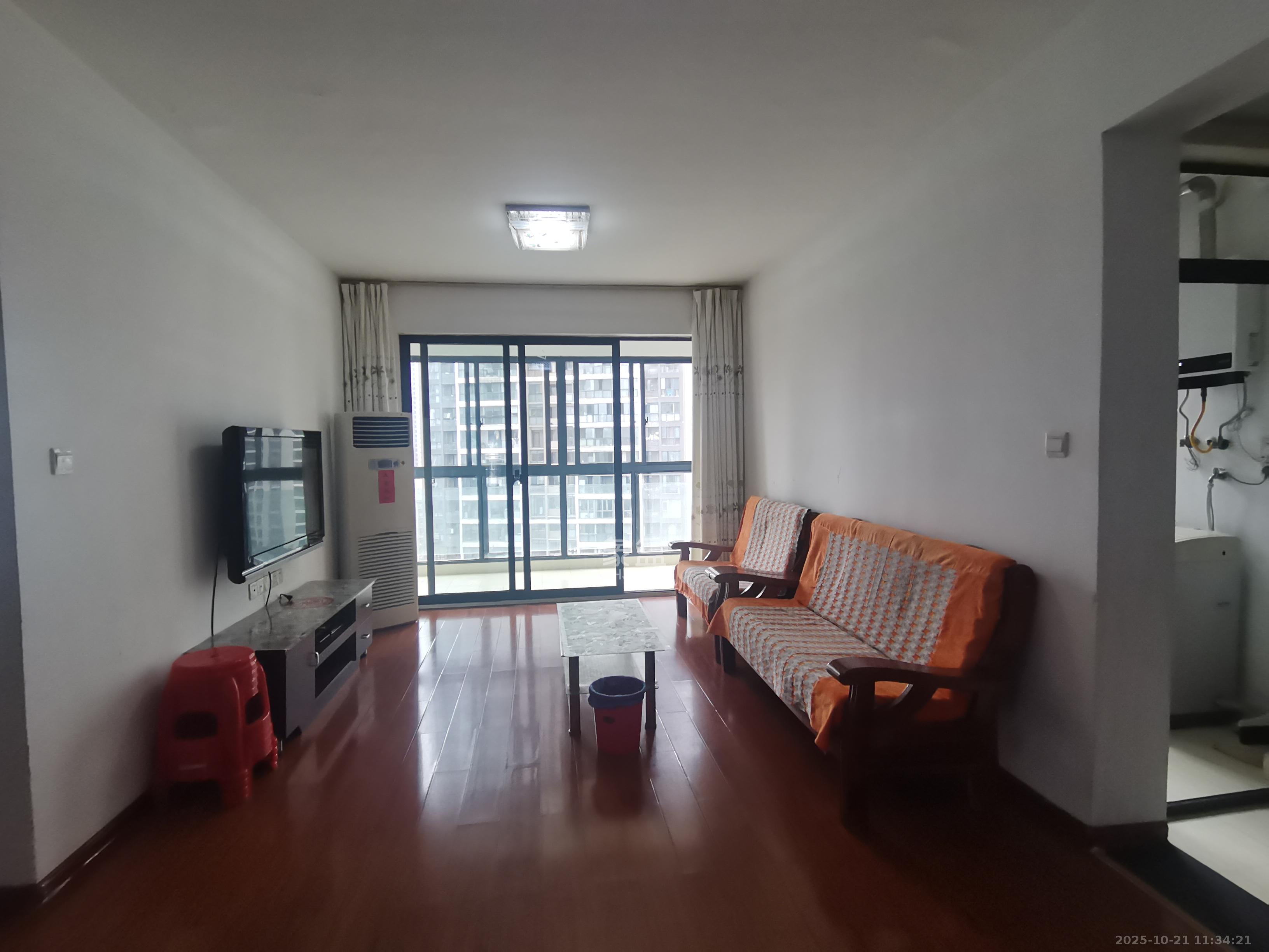 融科东南海 2室1厅1卫 1800.0元/月 融科东南海 2室1厅1卫 1800.0元/月室内图