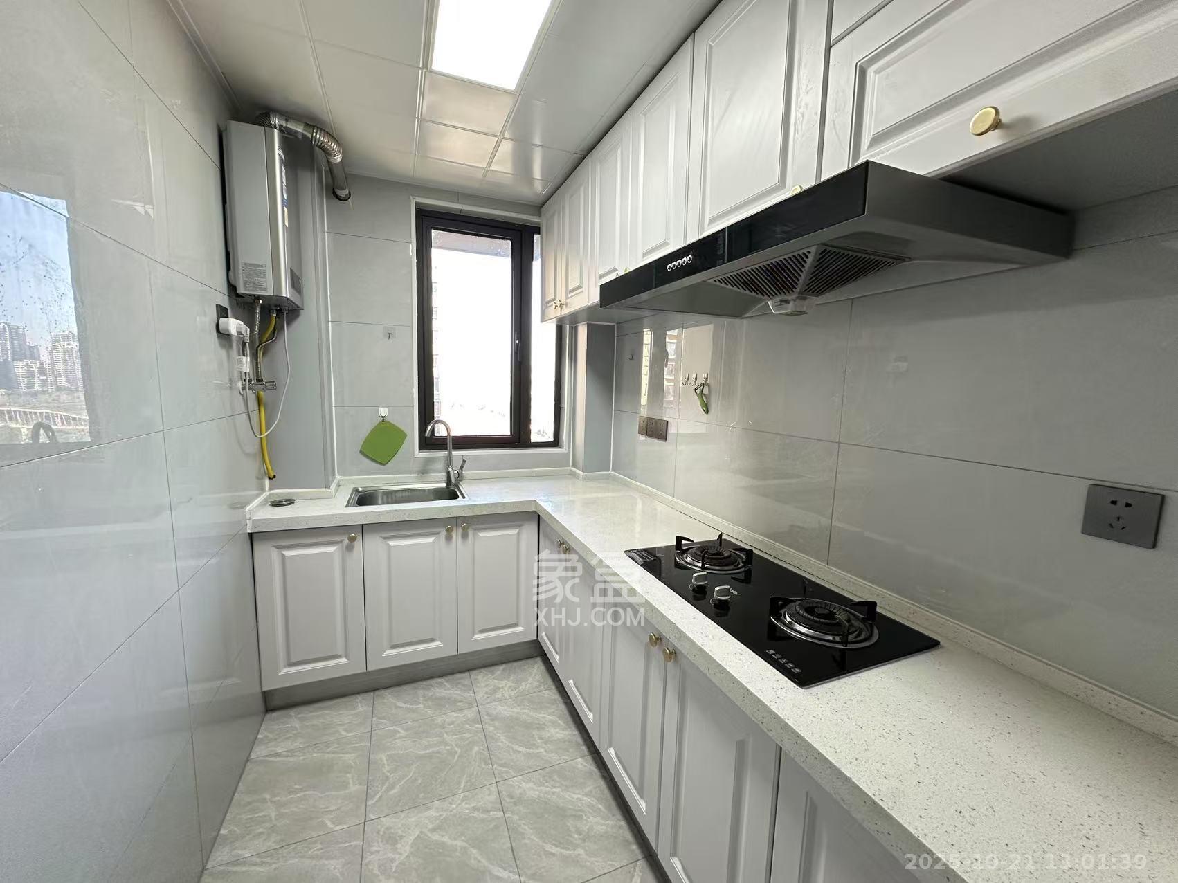 中欣楚天熙苑  3室1厅2卫    3500.0元/月 中欣楚天熙苑  3室1厅2卫    3500.0元/月室内图