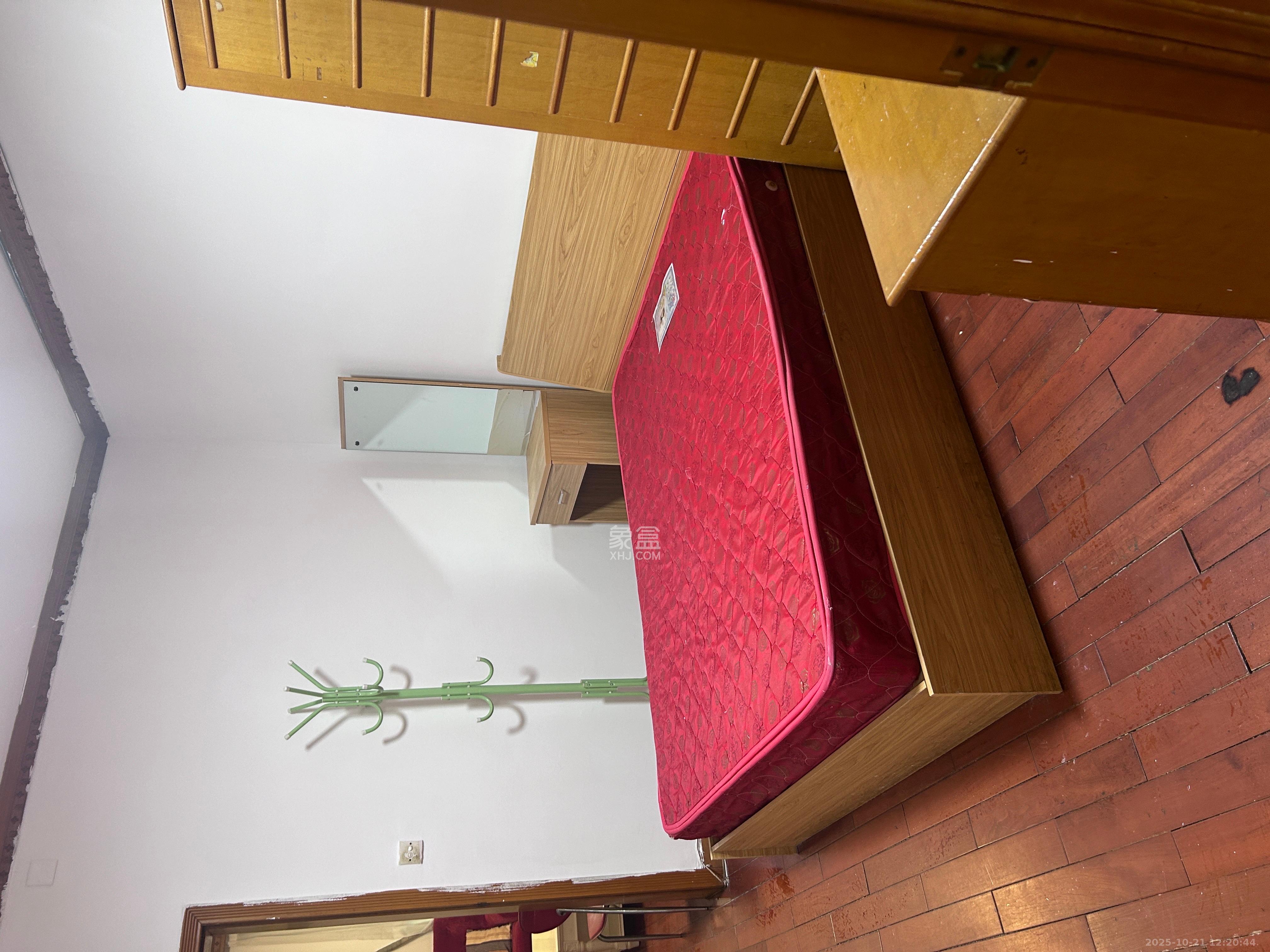 铁四院  2室1厅1卫    1400.0元/月 铁四院  2室1厅1卫    1400.0元/月室内图