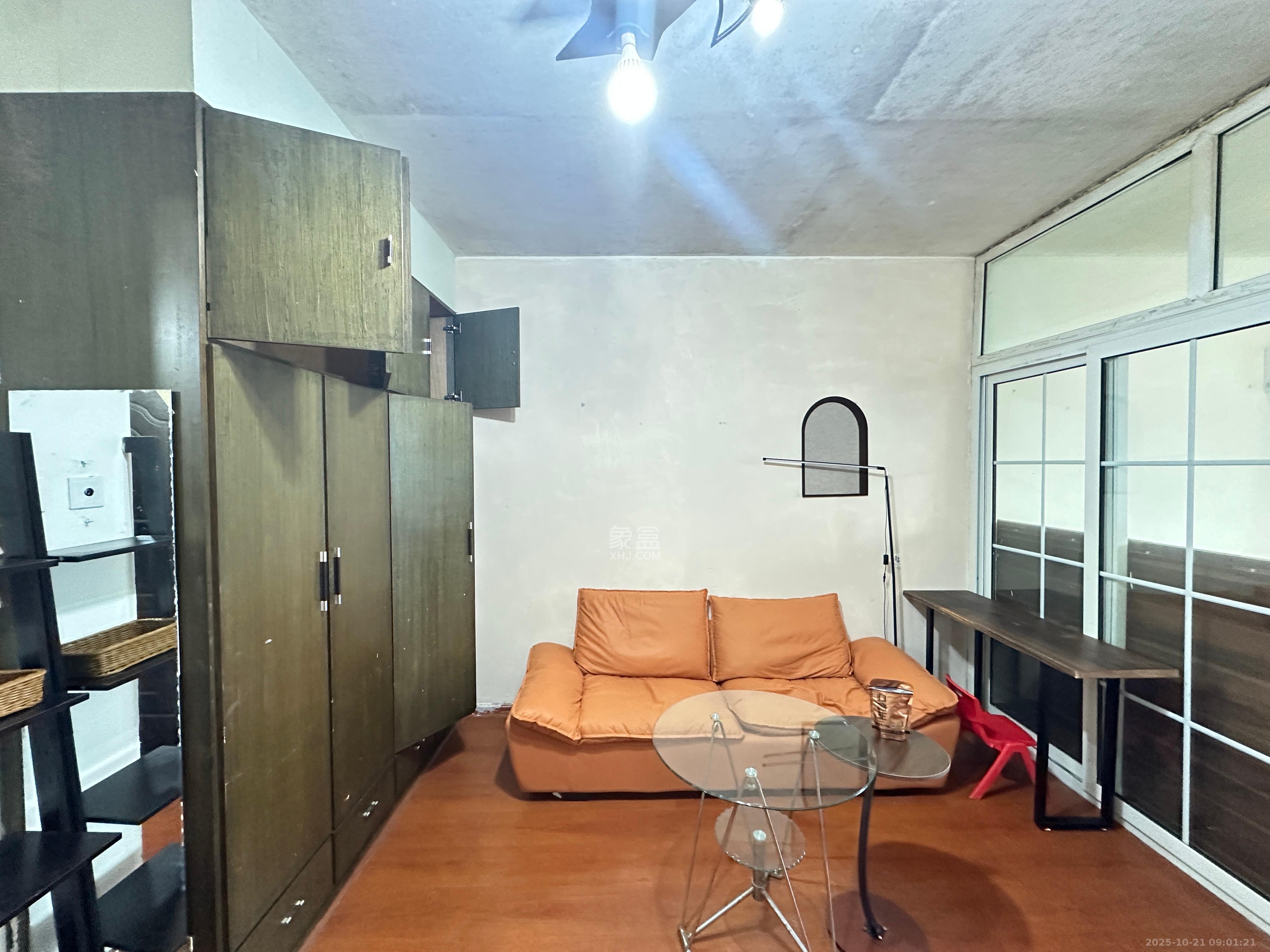 时代先锋 1室0厅0卫 1300.0元/月 时代先锋 1室0厅0卫 1300.0元/月室内图