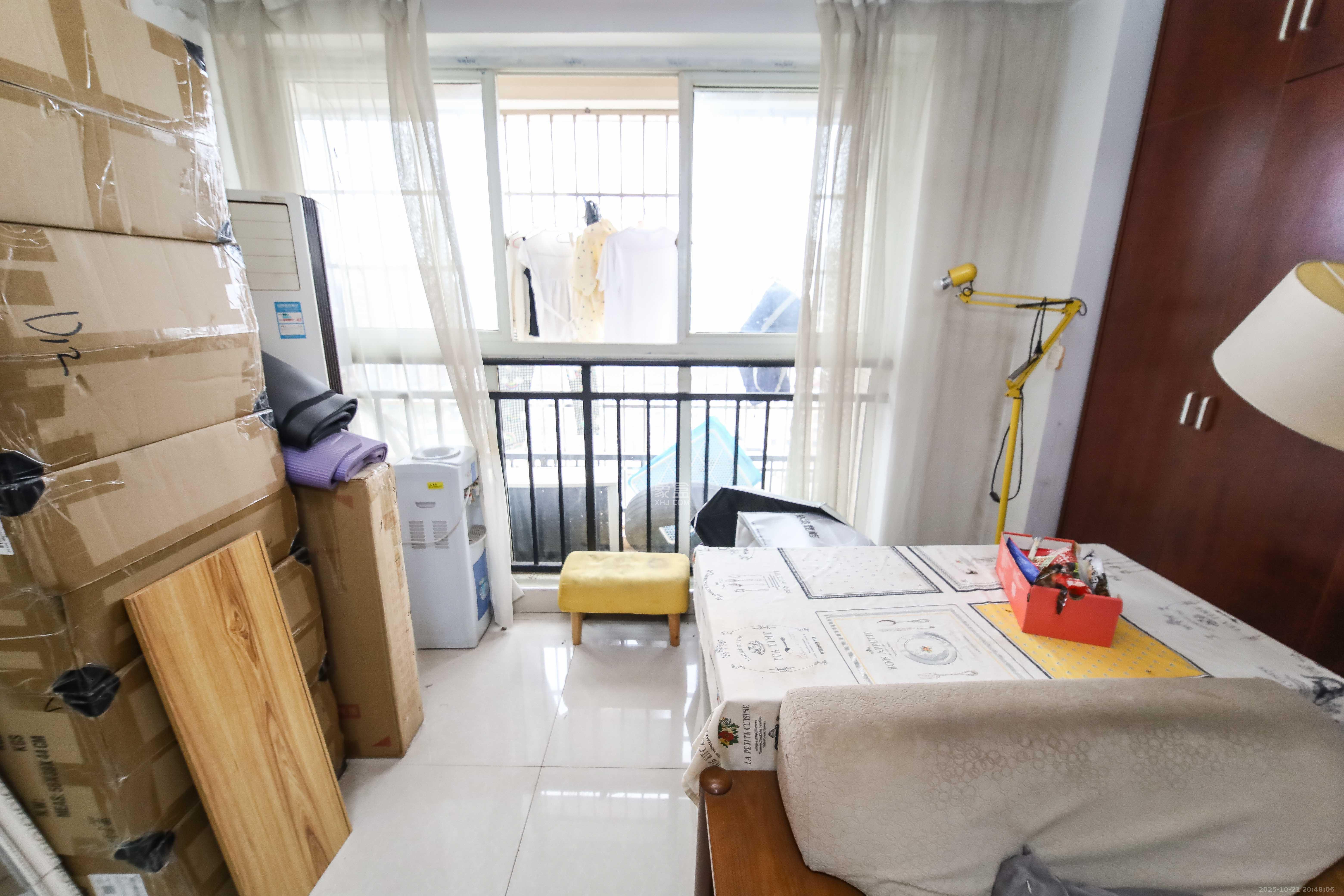 上河国际C区  3室2厅1卫    70.8万 上河国际C区  3室2厅1卫    70.8万阳台