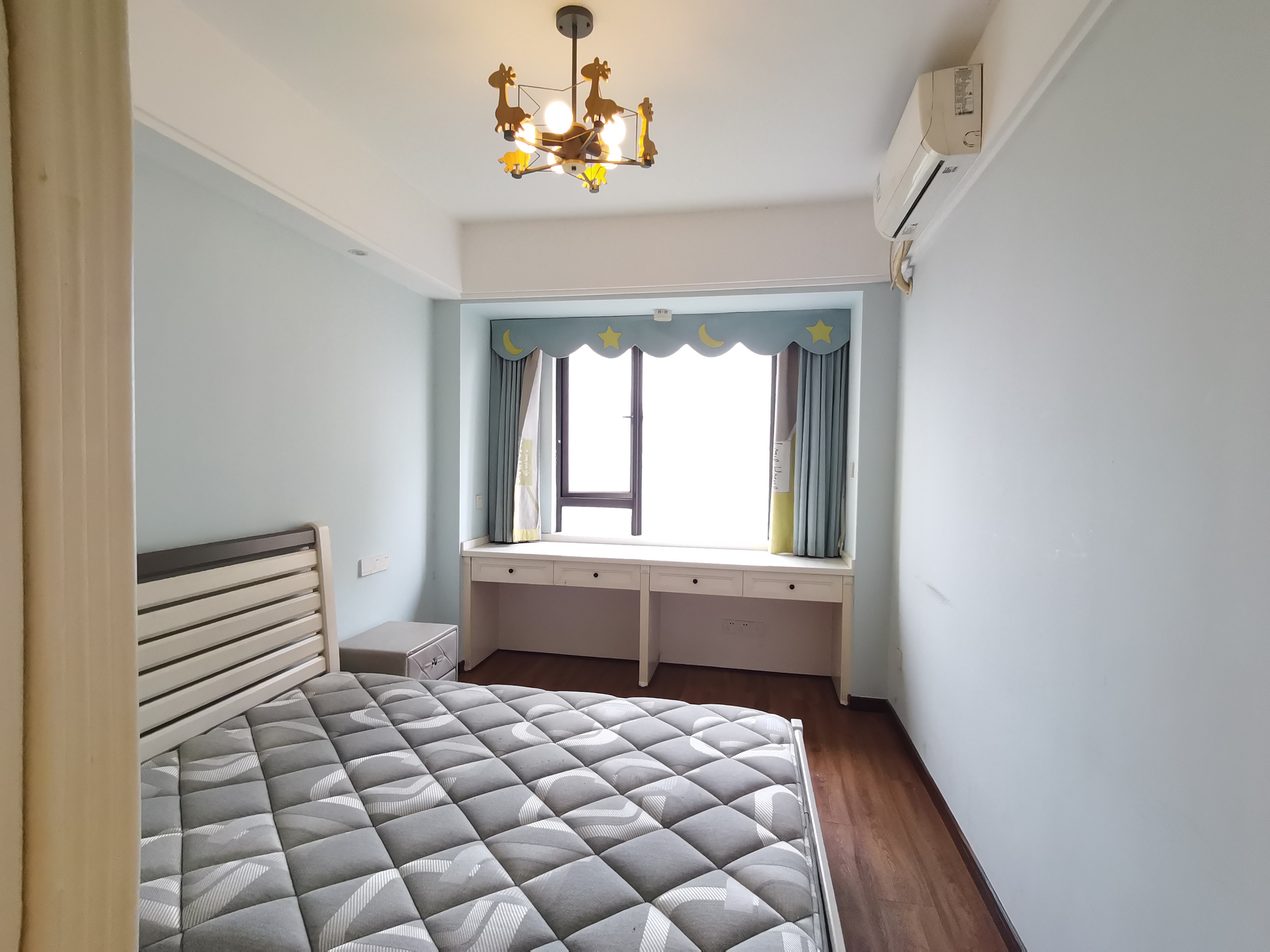 佳兆业金域天下二期  3室2厅1卫    85.0万室内图