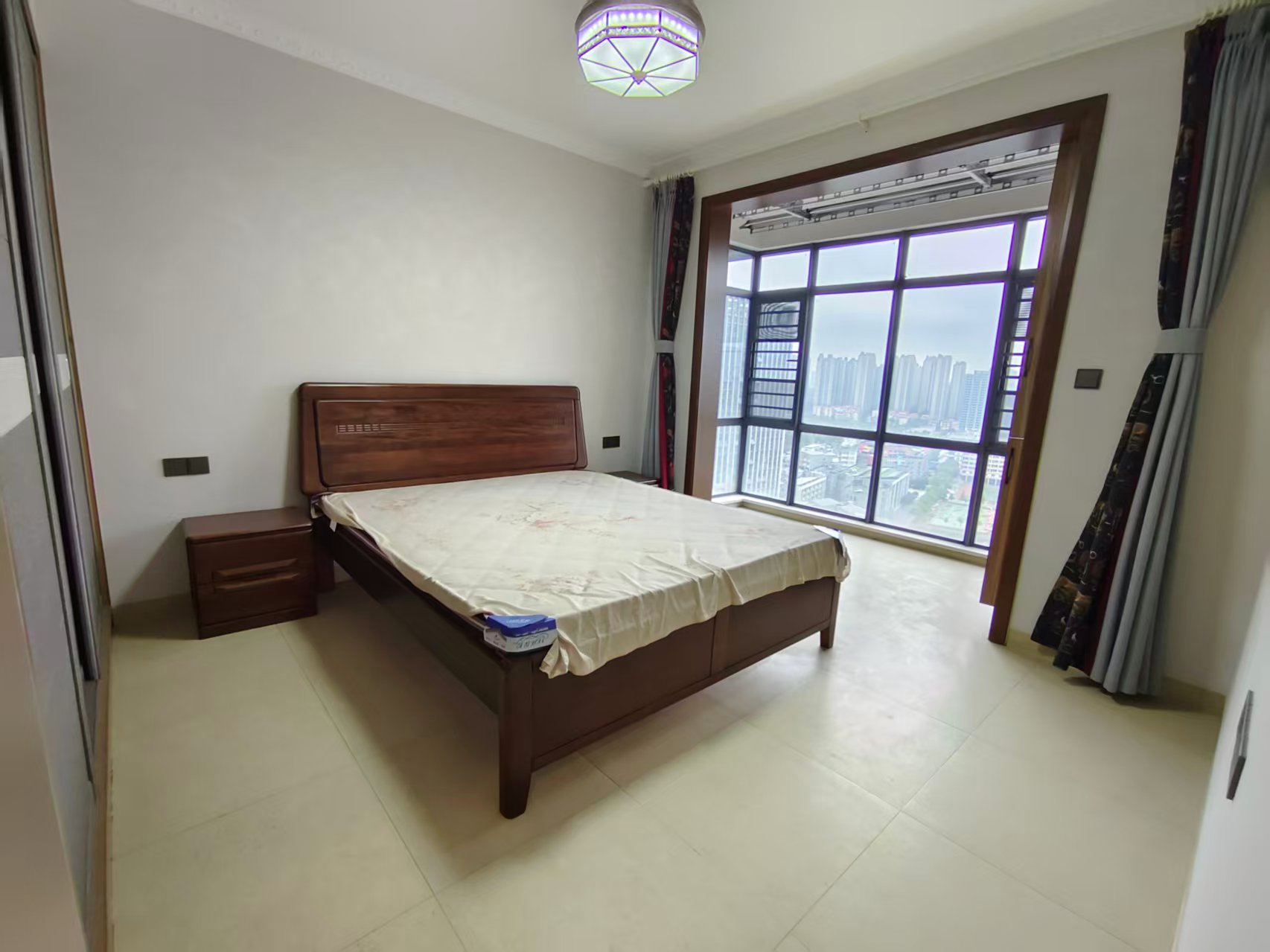 流金岁月-华晨国际 3室2厅1卫 56.8万 流金岁月-华晨国际 3室2厅1卫 56.8万室内图