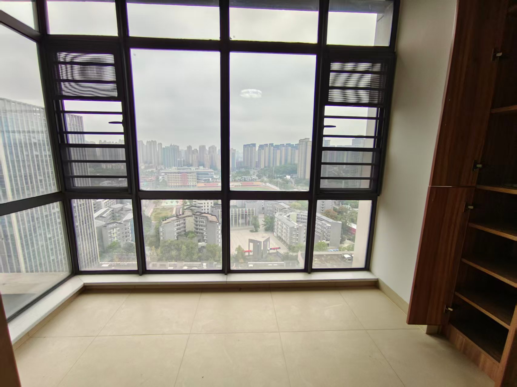 流金岁月-华晨国际 3室2厅1卫 56.8万 流金岁月-华晨国际 3室2厅1卫 56.8万室内图