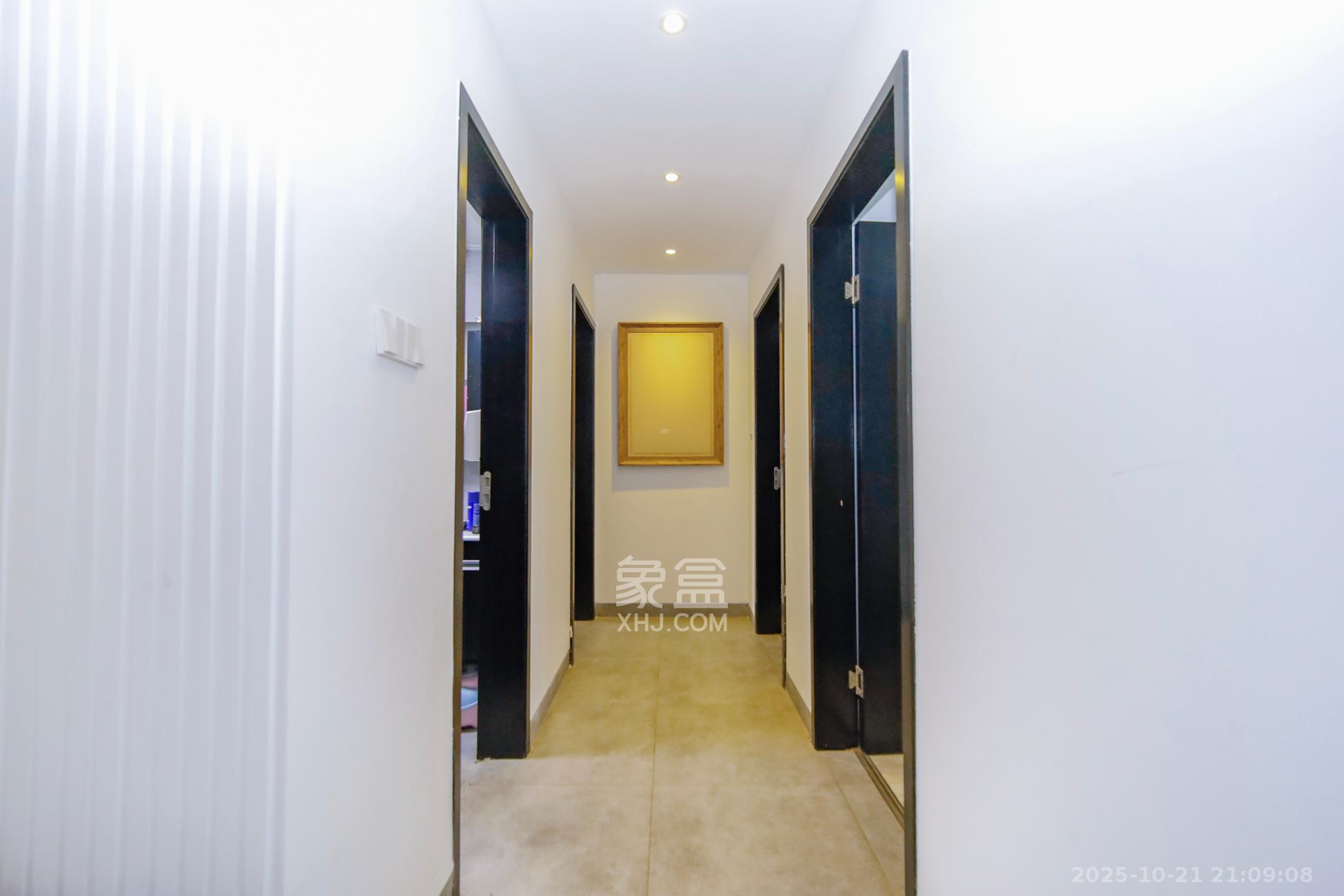 新盛珑璟台  3室2厅2卫    98.8万其他