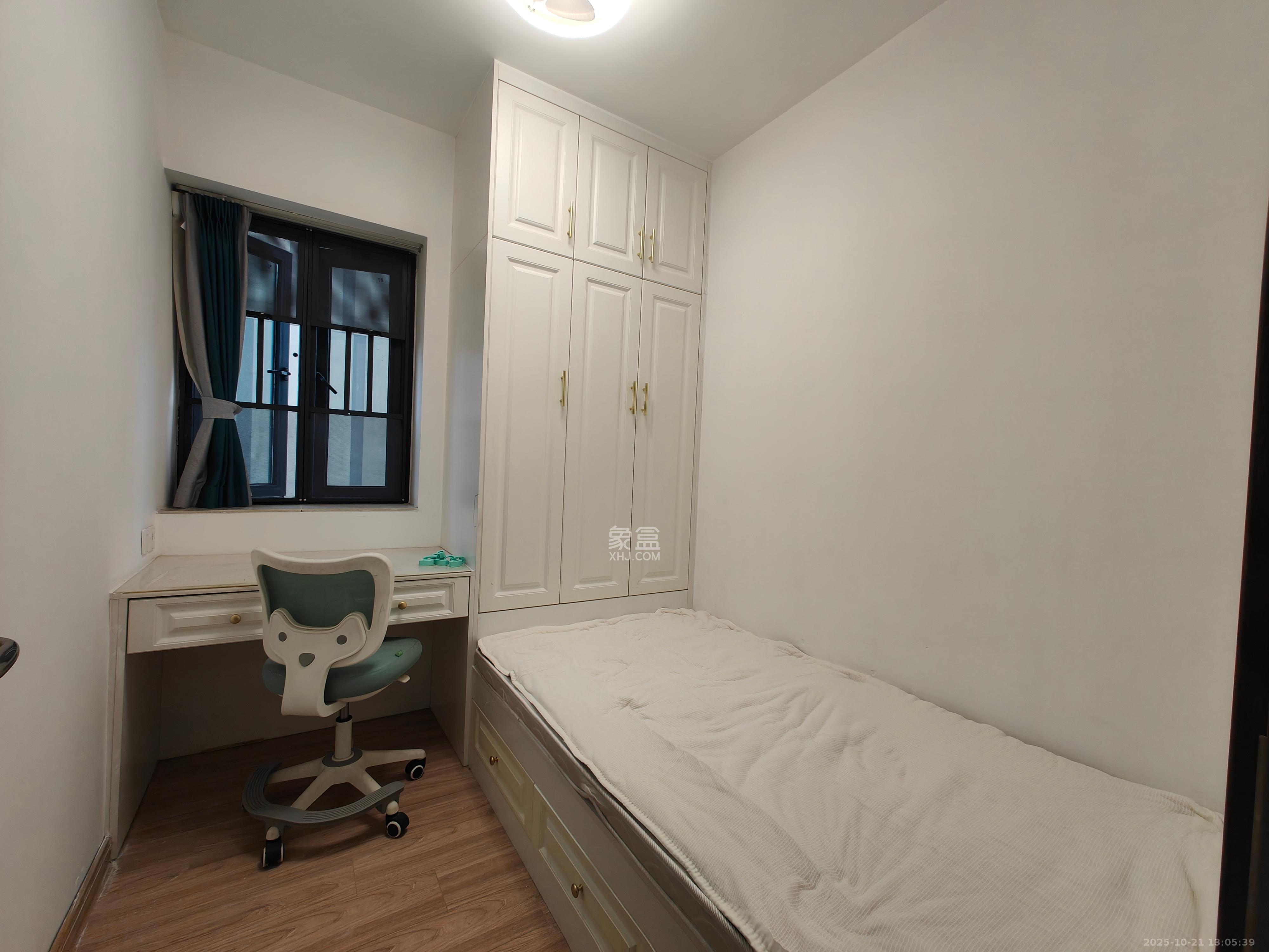 新长海漓湘悦  2室2厅1卫    1888.0元/月 新长海漓湘悦  2室2厅1卫    1888.0元/月室内图