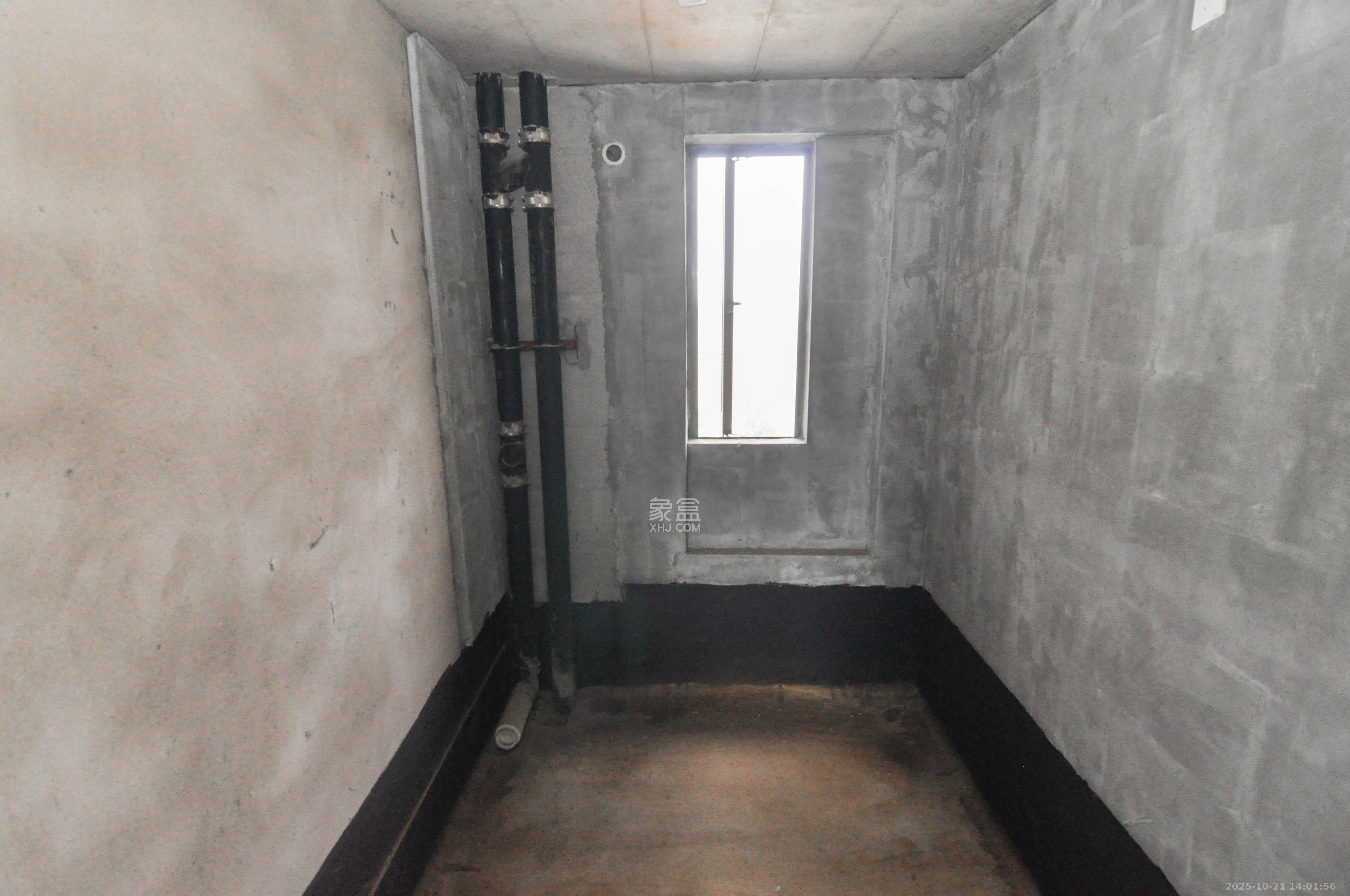 天祥水晶湾  5室2厅2卫    242.0万 天祥水晶湾  5室2厅2卫    242.0万其他