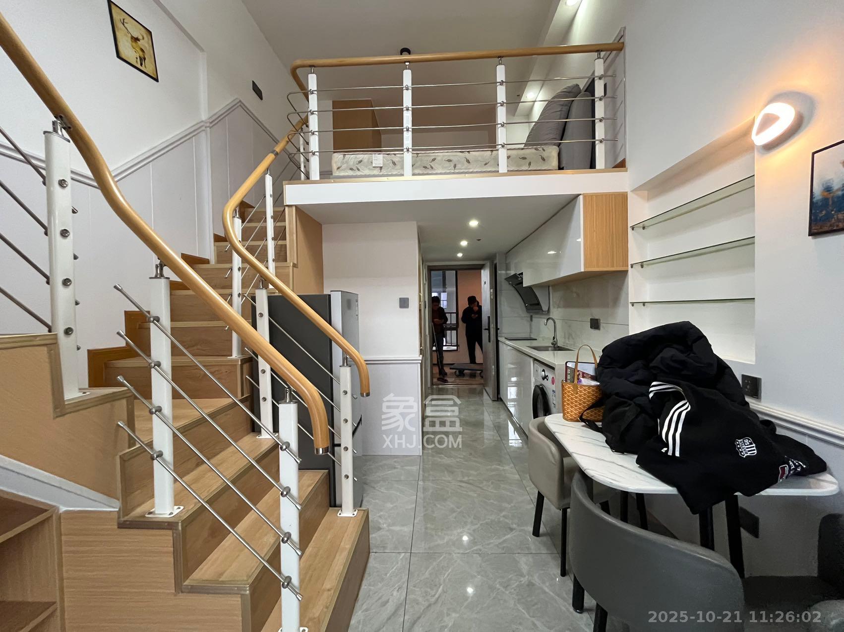 藏珑湖上公馆  2室2厅1卫    2500.0元/月室内图