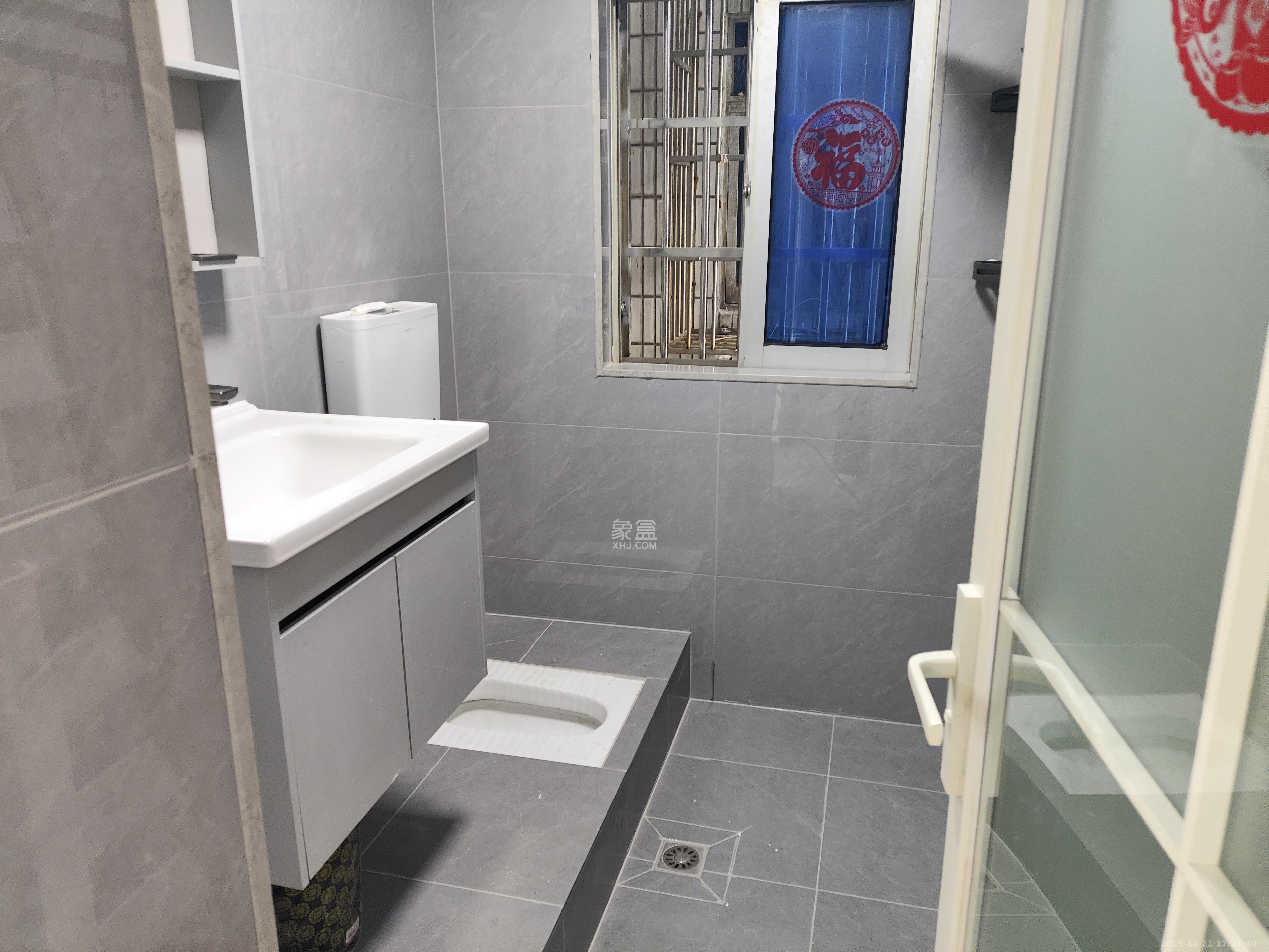 远东公寓  3室2厅1卫    3500.0元/月 远东公寓  3室2厅1卫    3500.0元/月室内图